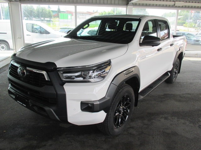 TOYOTA Hilux 2.8d MHEV Invincible Double Cab 4x4
