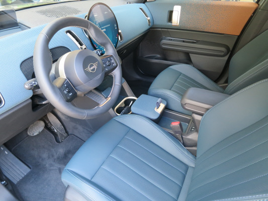 MINI Countryman S ALL4-image-7