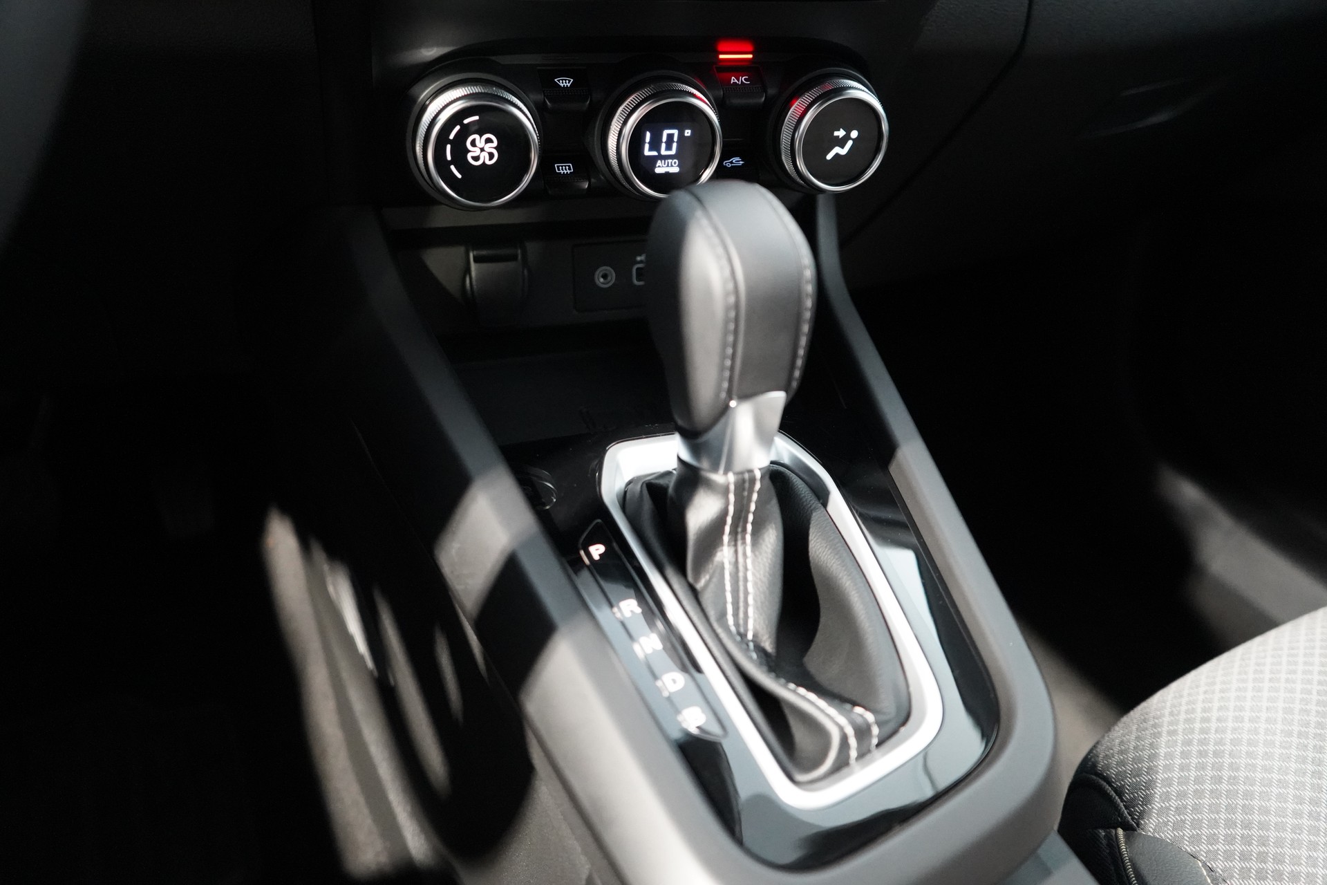 RENAULT Arkana 1.6 E-Tech Techno-image-10