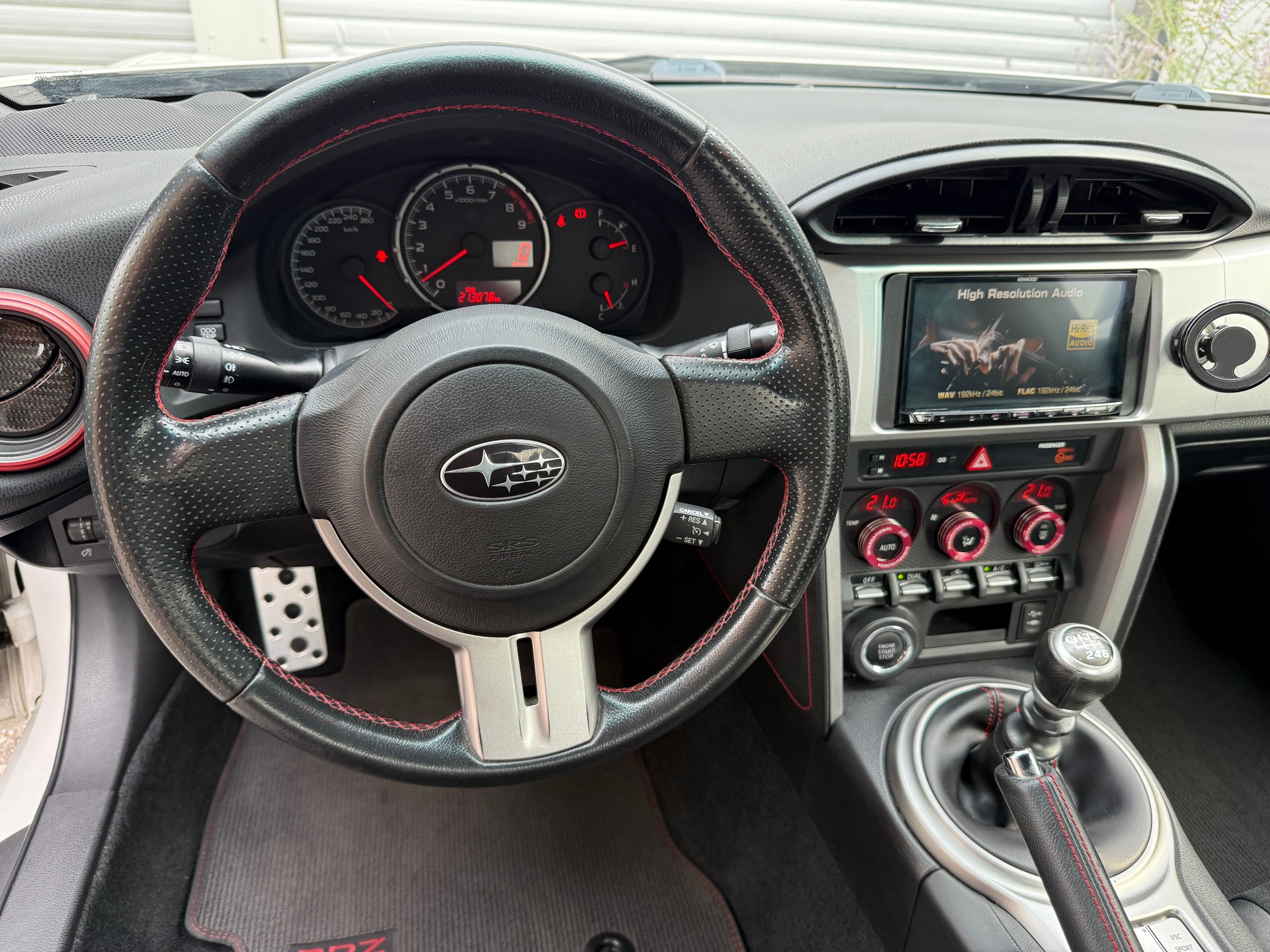 SUBARU BRZ 2.0R-image-10