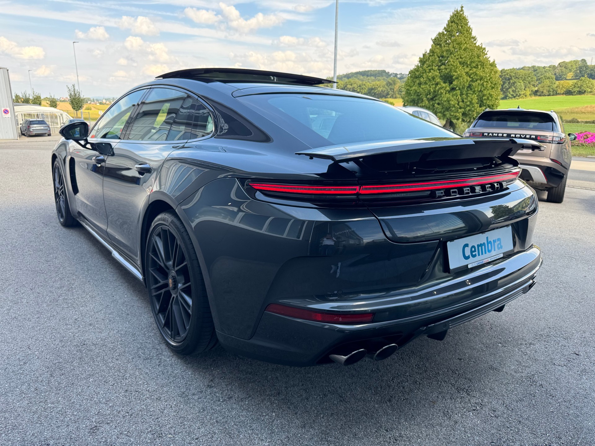 PORSCHE GTS-image-6