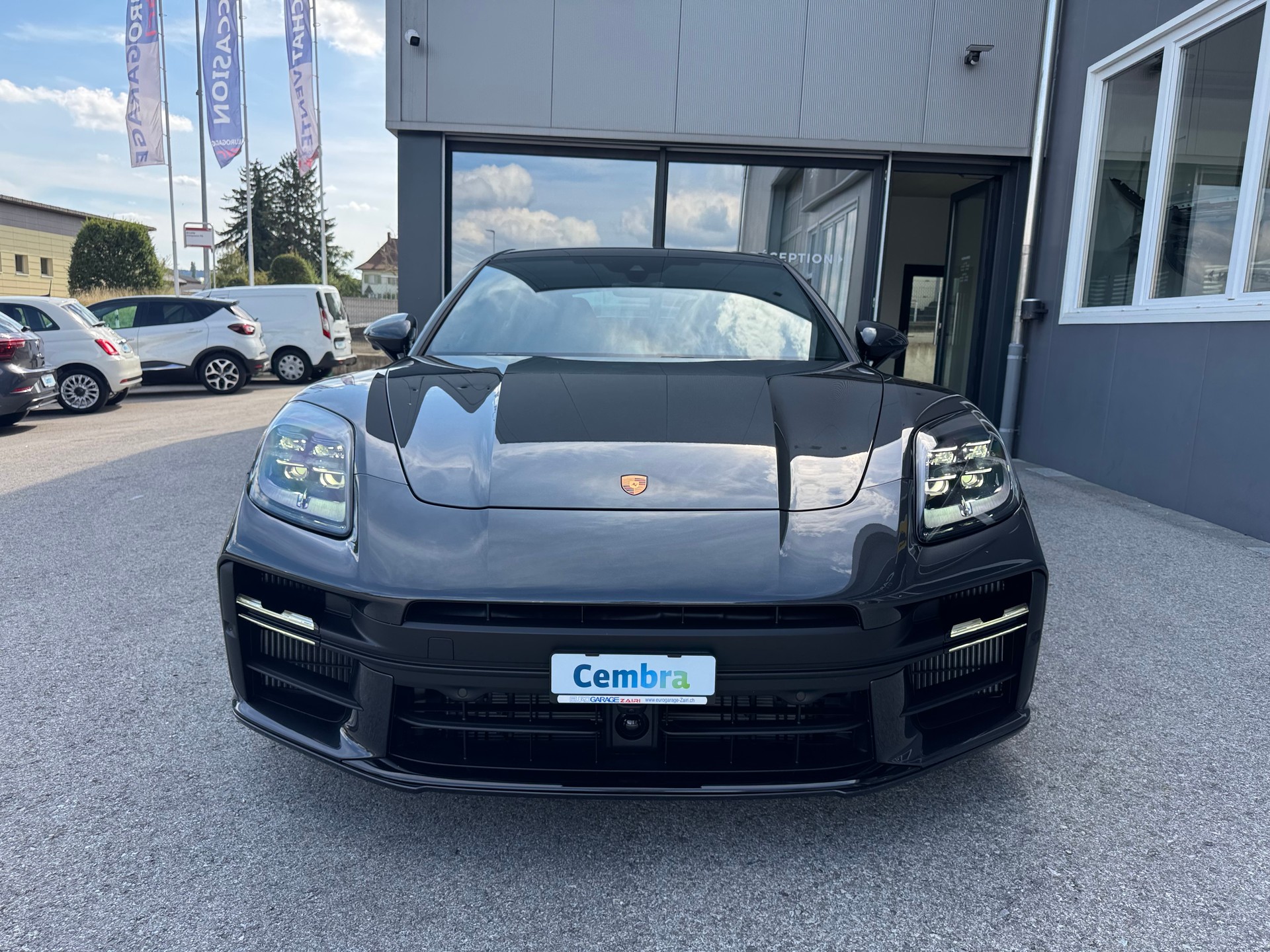 PORSCHE GTS-image-10