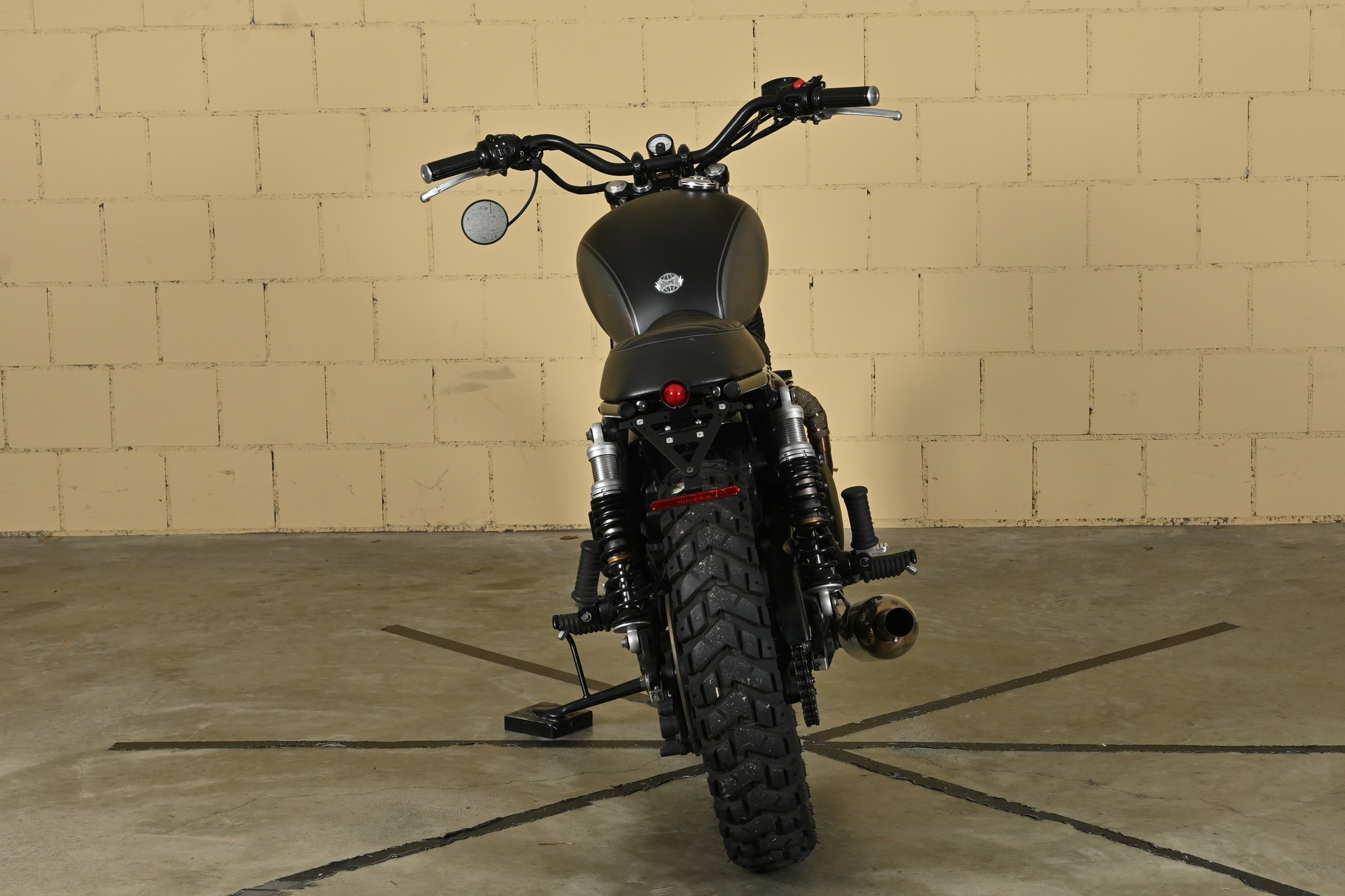 TRIUMPH Bonneville 900 i T 100-image-6