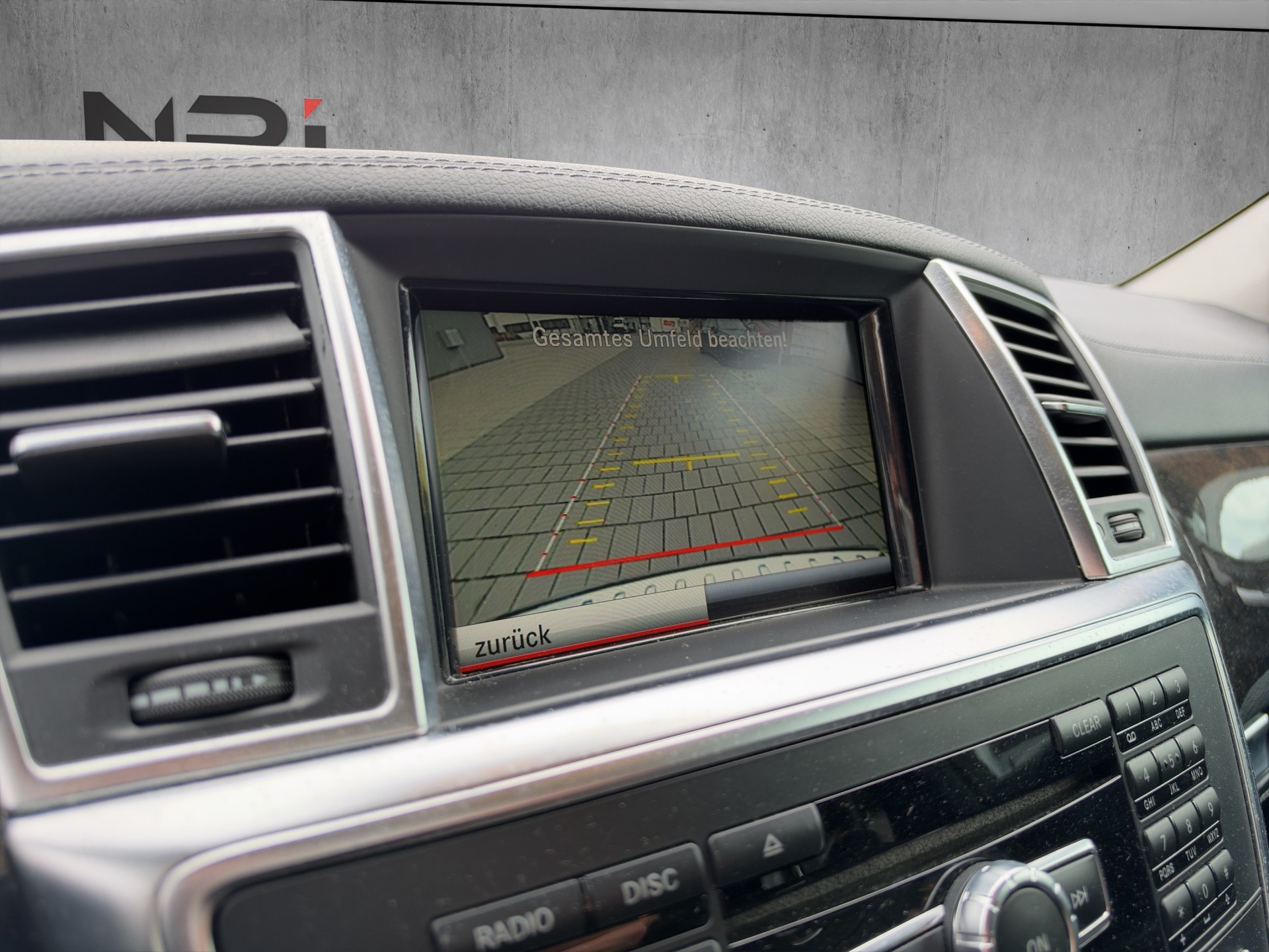 MERCEDES-BENZ ML 63 AMG V8-image-14