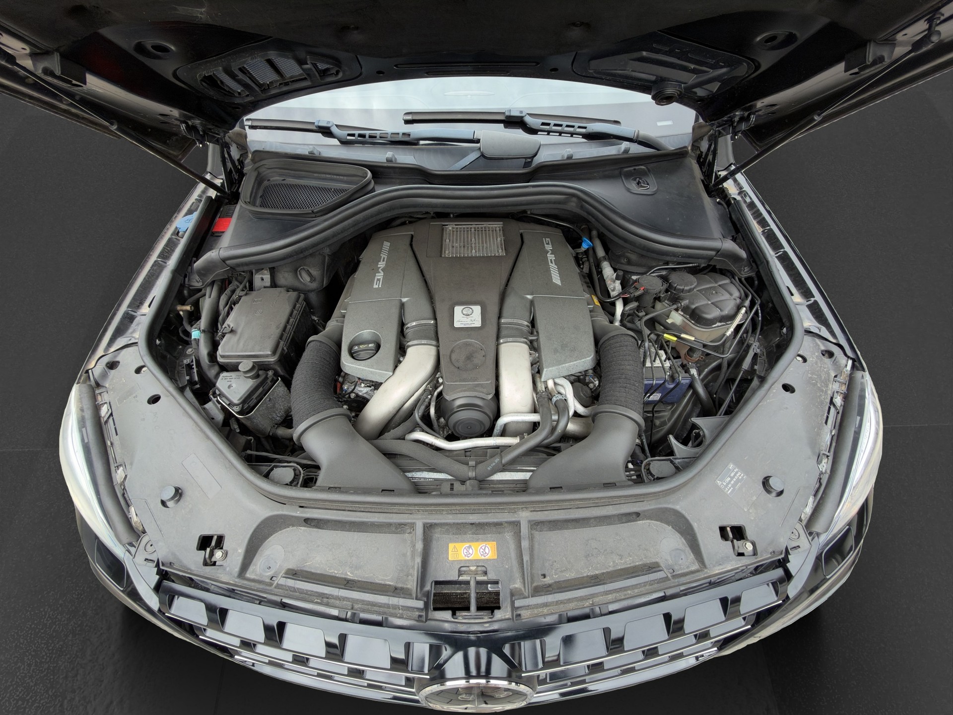 MERCEDES-BENZ ML 63 AMG V8-image-19