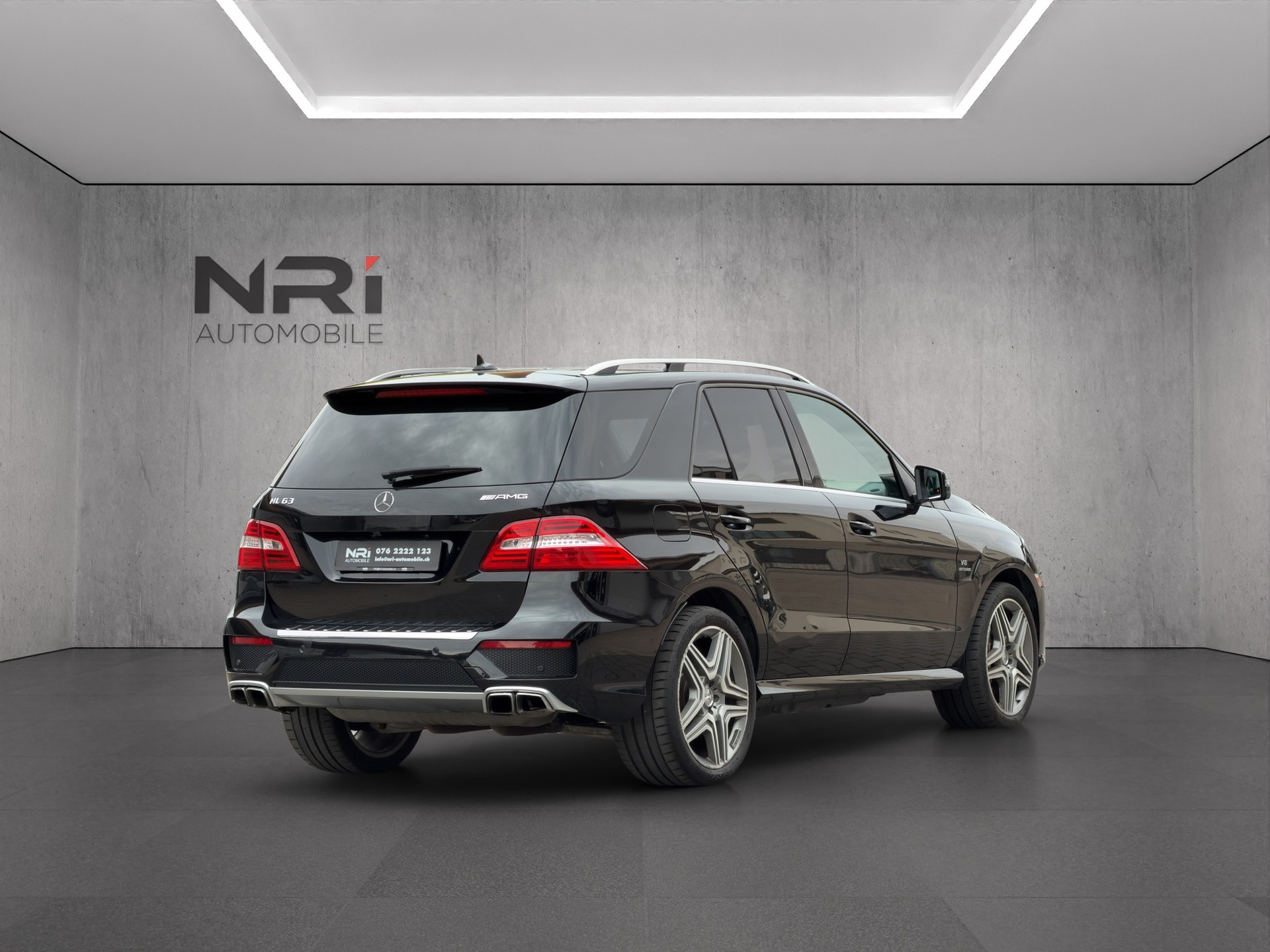 MERCEDES-BENZ ML 63 AMG V8-image-4