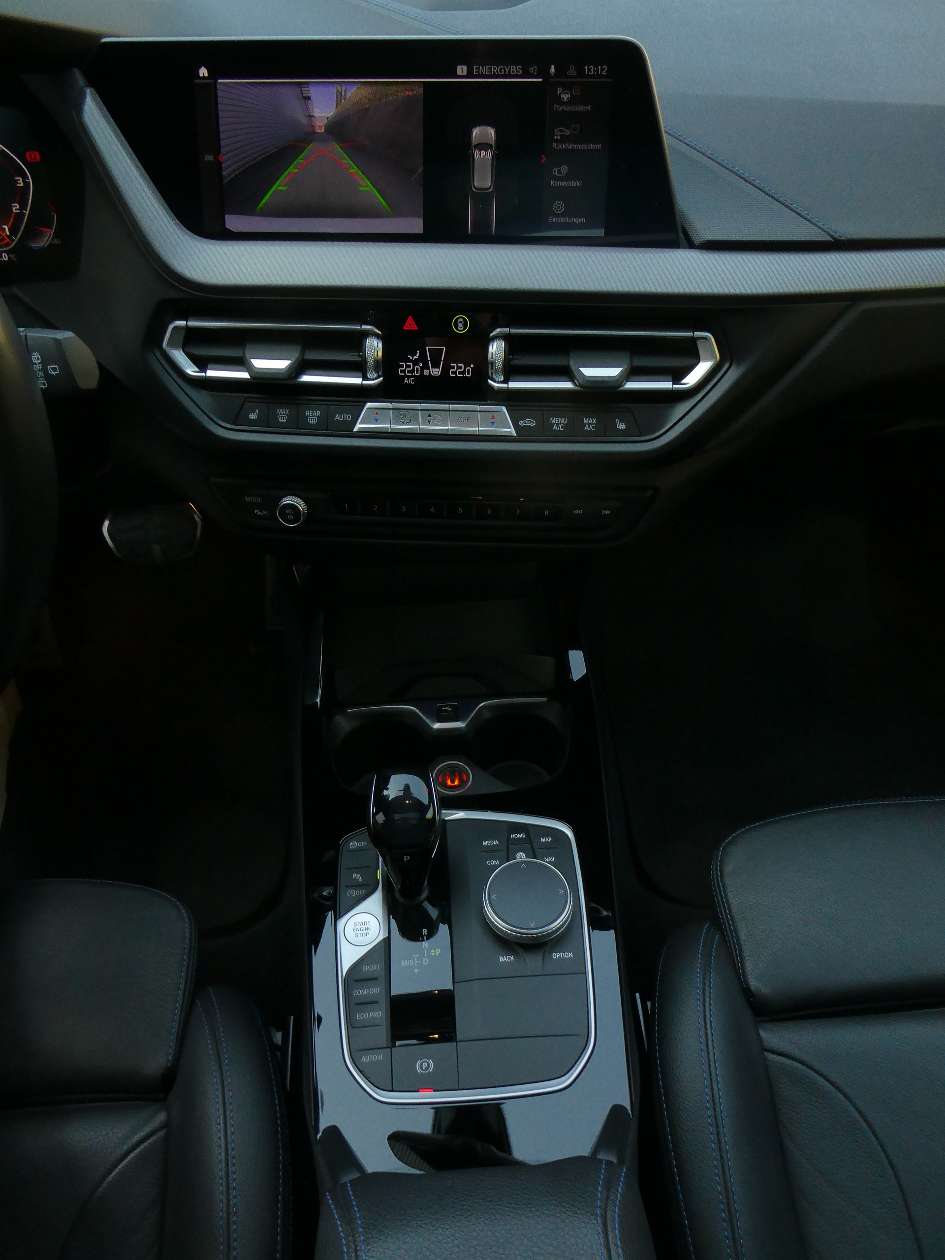 BMW M135i xDrive Steptronic-image-13
