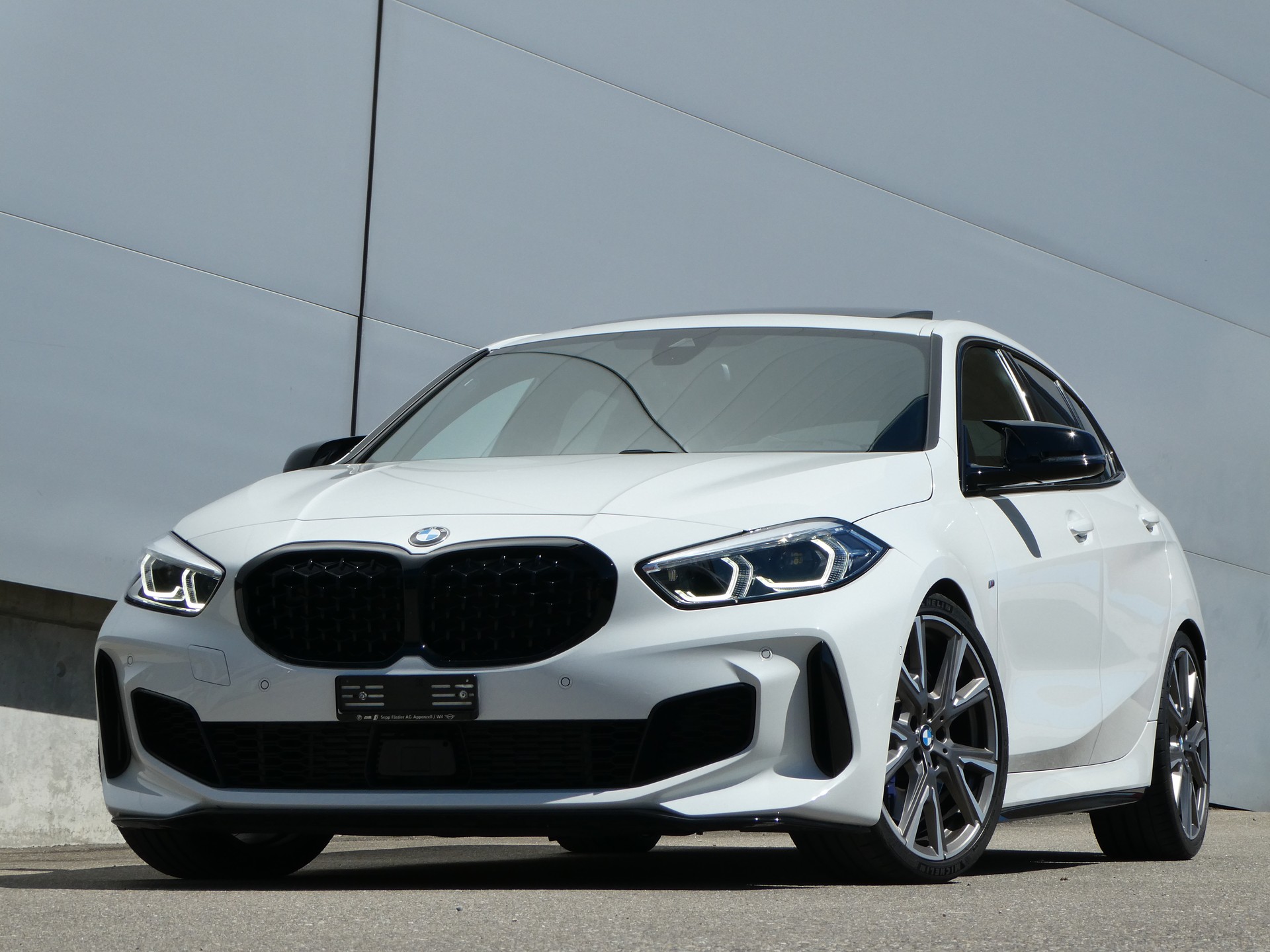 BMW M135i xDrive Steptronic