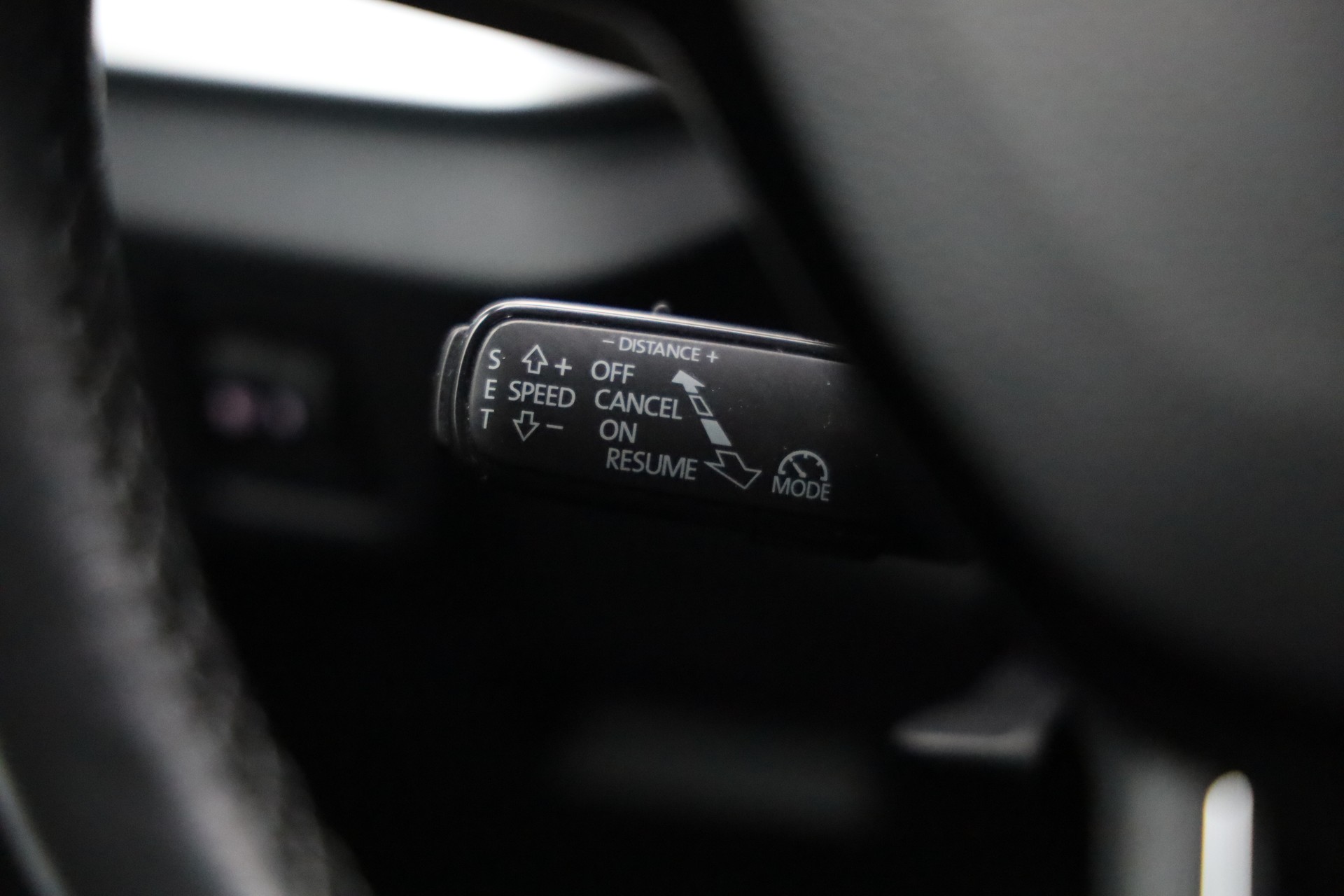 SKODA Kamiq 1.5 TSI ACT Ambition DSG-image-18