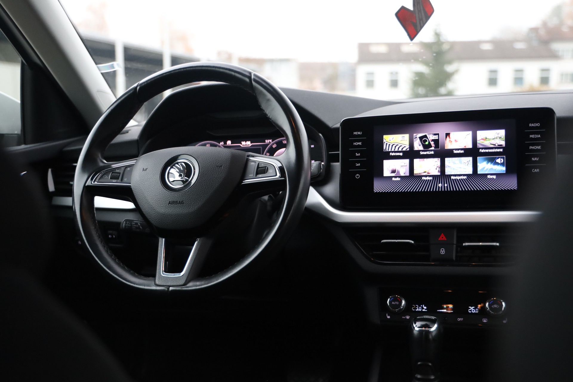 SKODA Kamiq 1.5 TSI ACT Ambition DSG-image-11