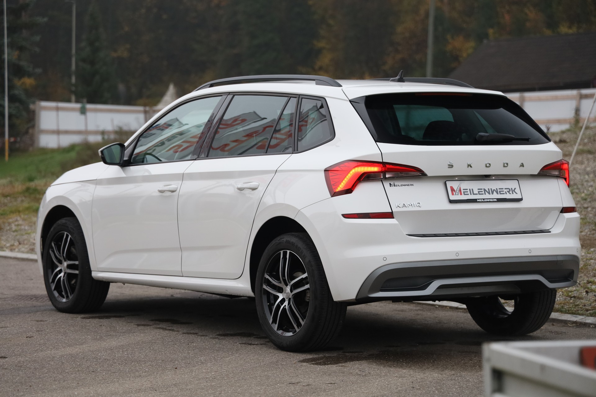 SKODA Kamiq 1.5 TSI ACT Ambition DSG-showroom-element-2