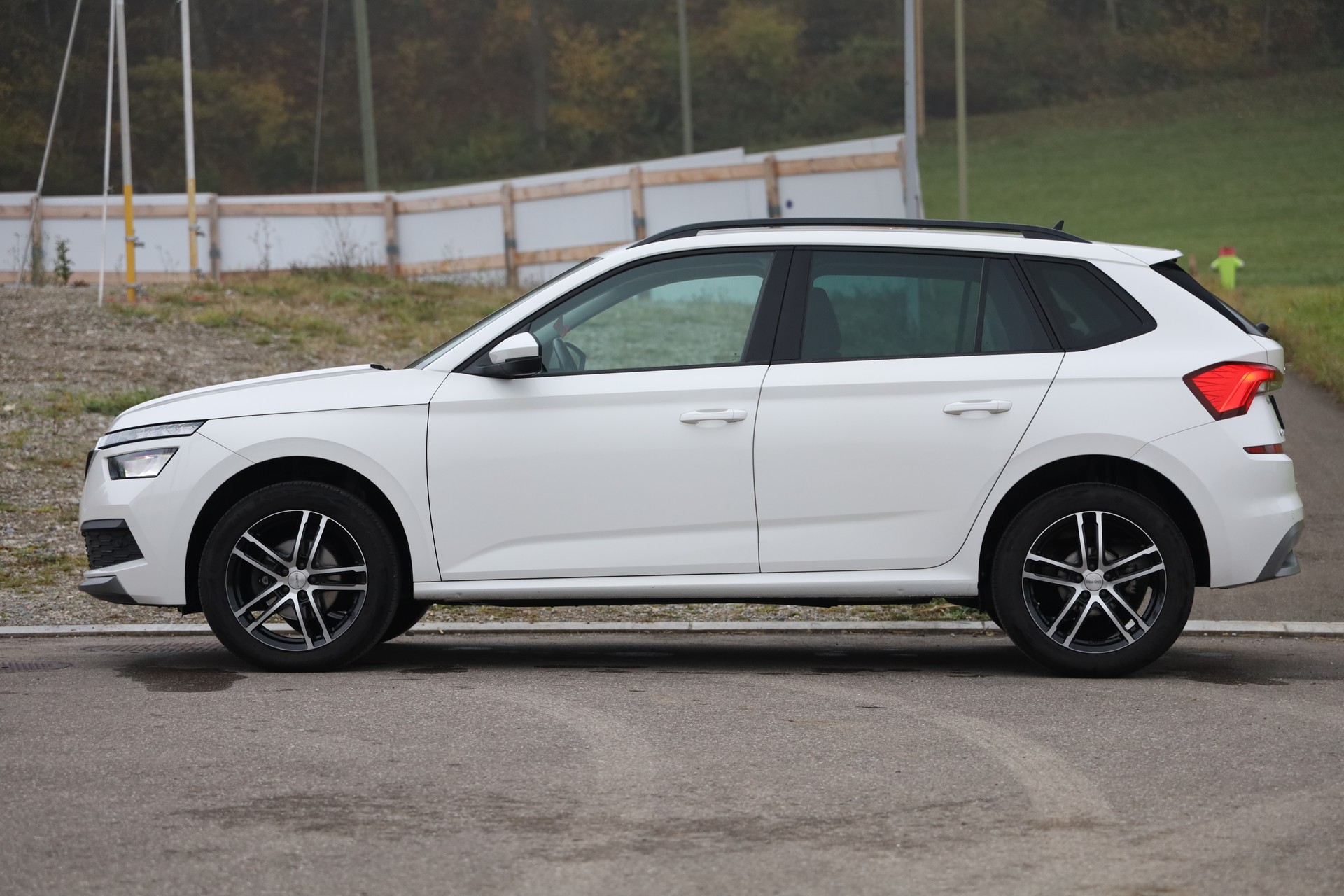 SKODA Kamiq 1.5 TSI ACT Ambition DSG-showroom-element-1