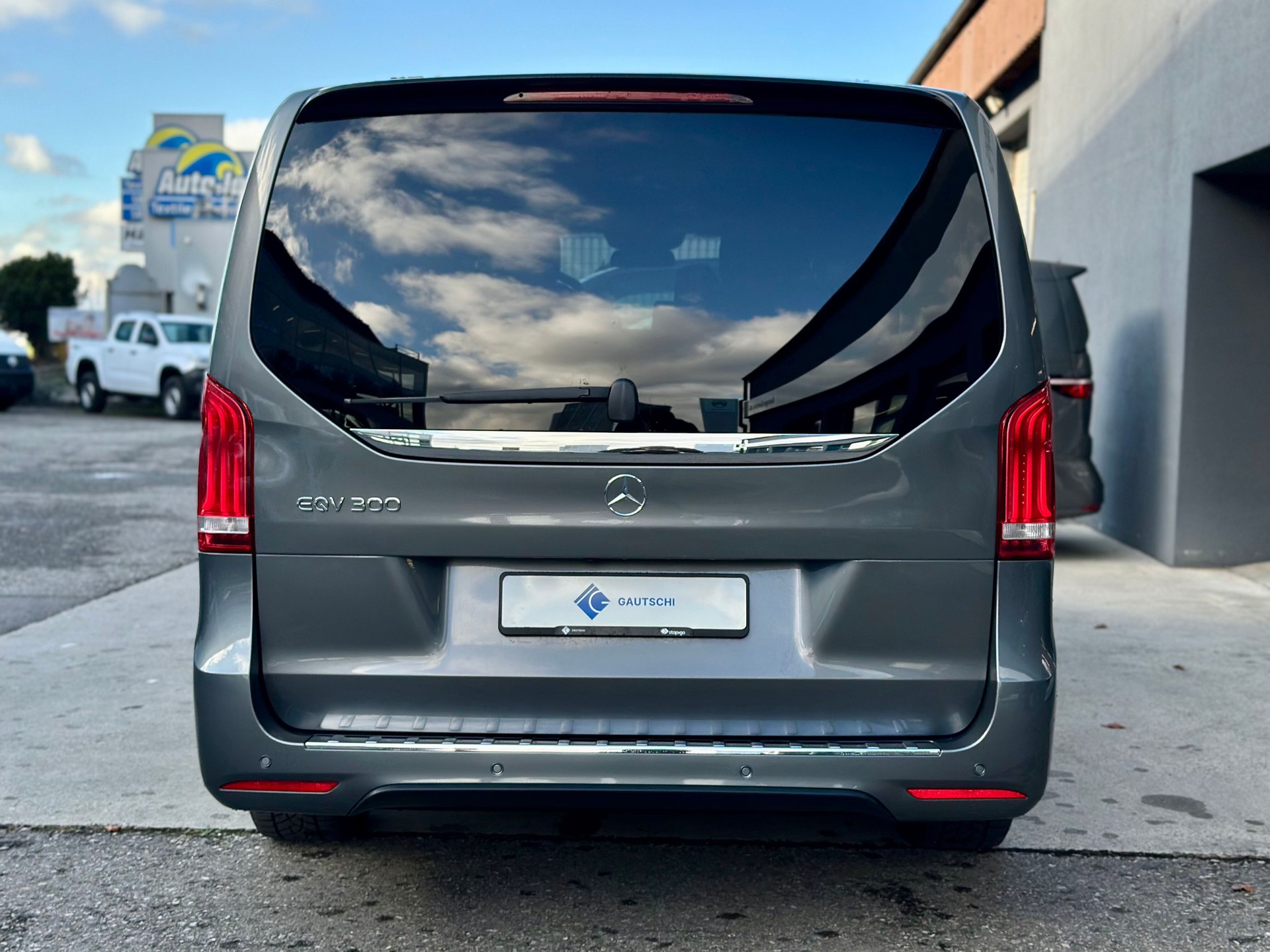 MERCEDES-BENZ EQV 300 Avantgarde lang-image-4