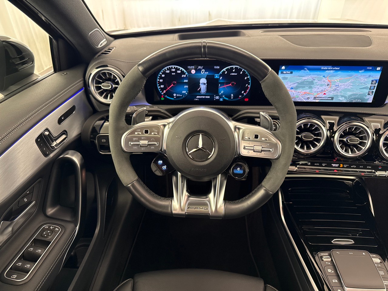 MERCEDES-BENZ A 45 S AMG 4Matic+-image-11