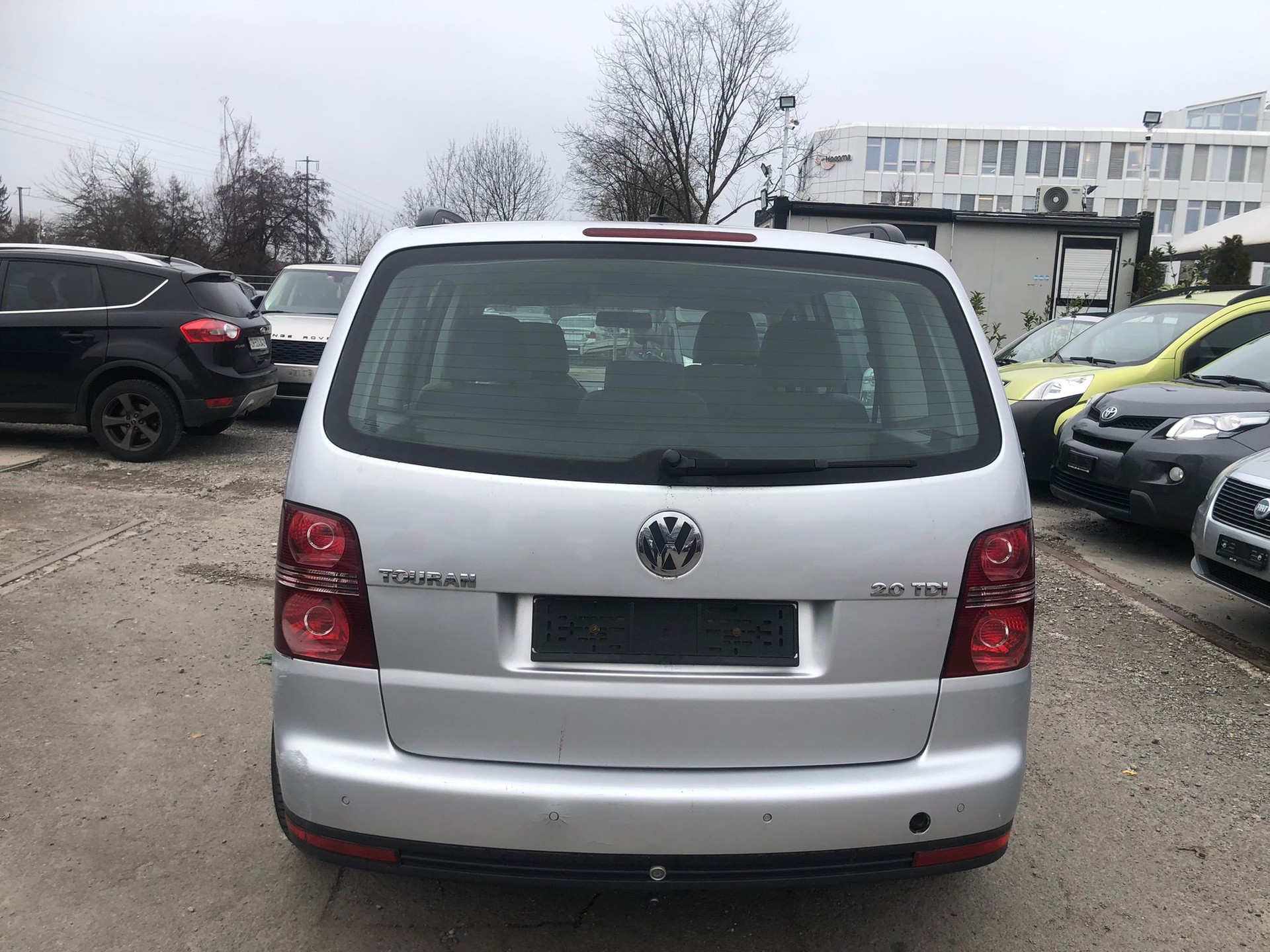 VW Touran 2.0 TDI Trendline-image-6