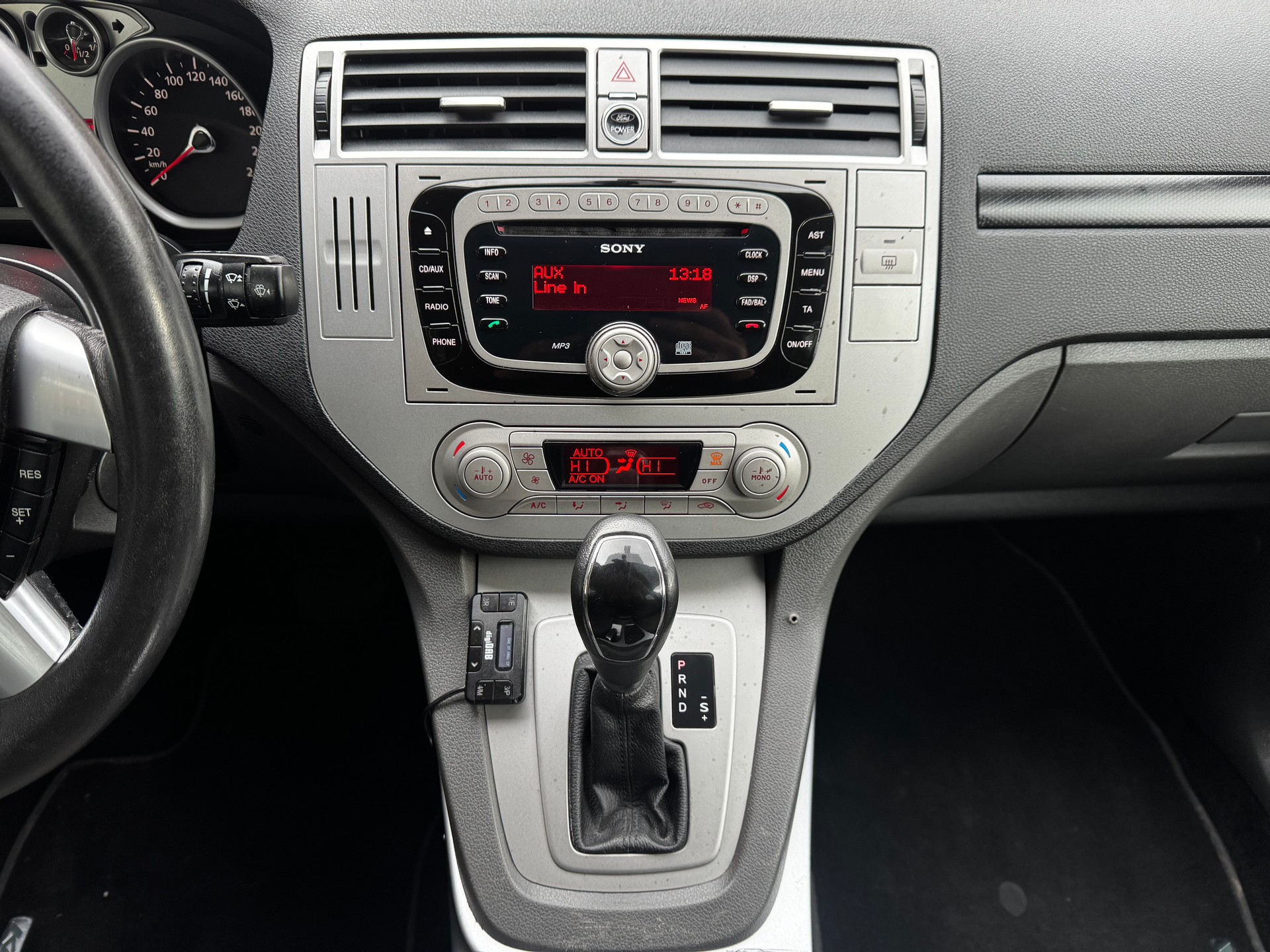 FORD Kuga 2.0 TDCi Carving 4WD PowerShift-image-8