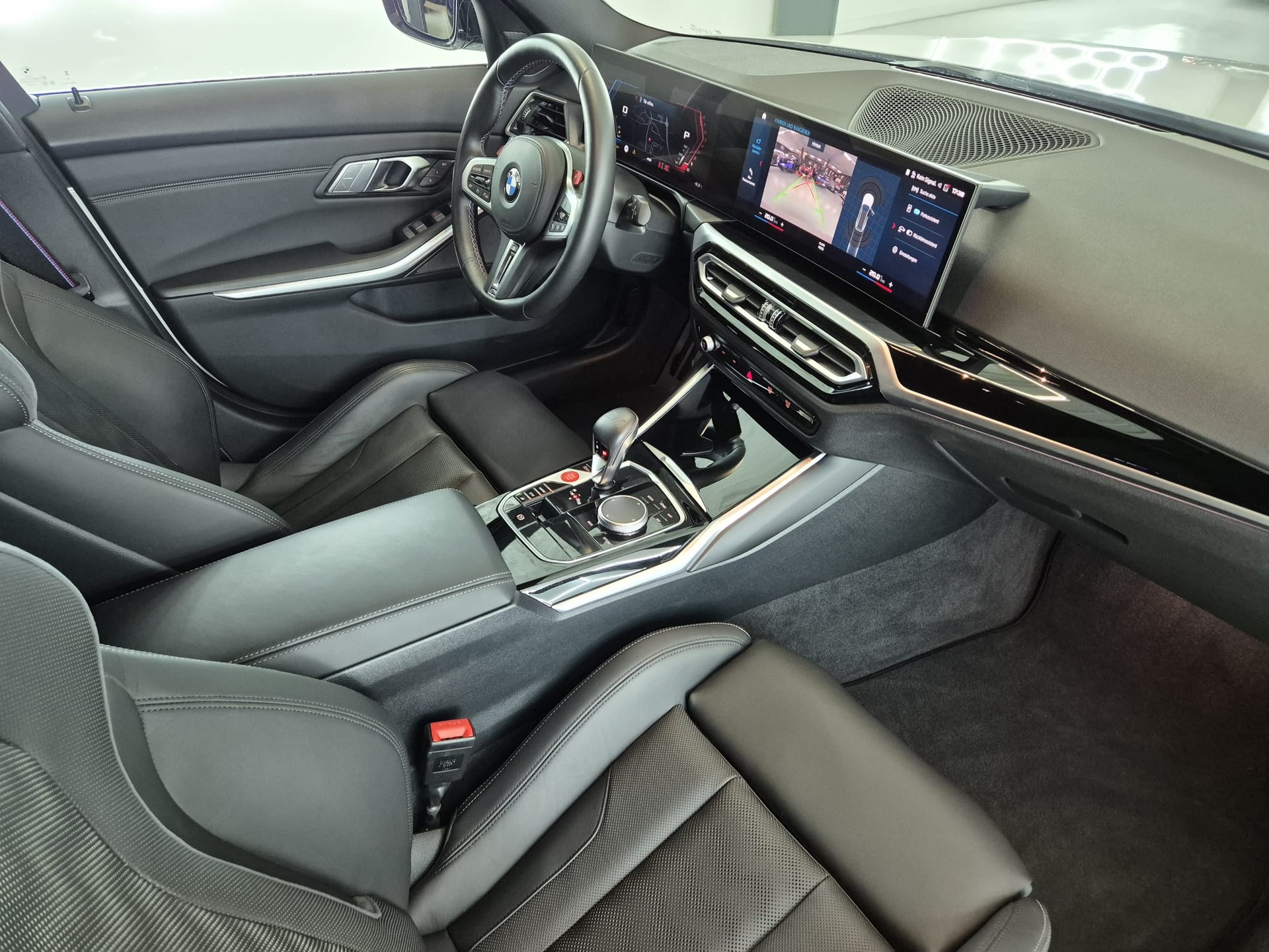 BMW M3 Touring xDrive Competition M-image-22