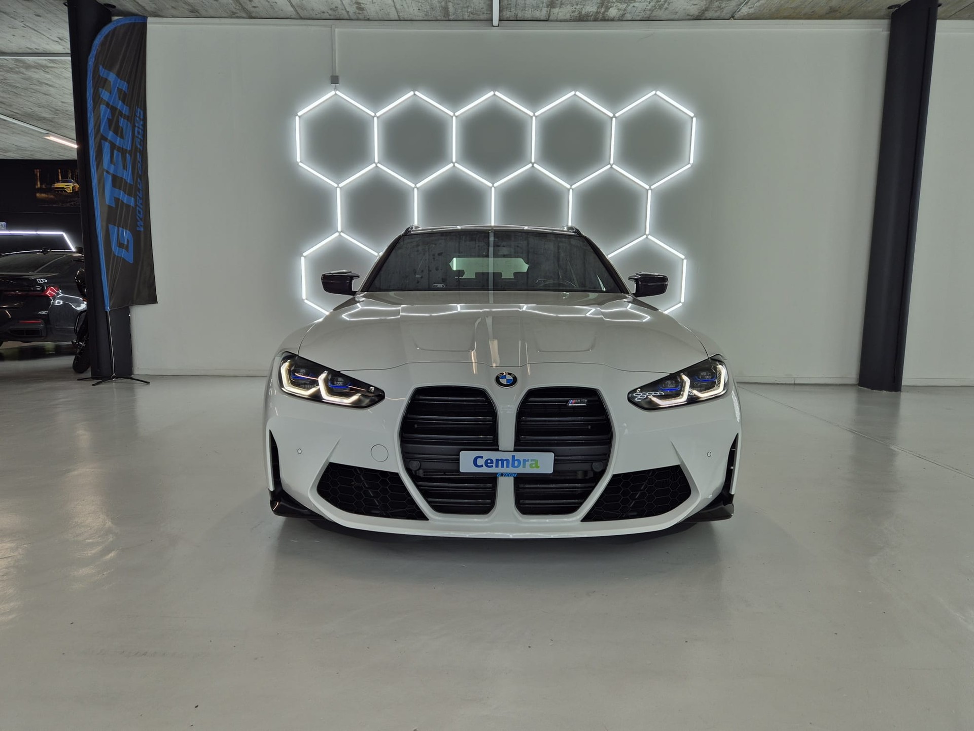 BMW M3 Touring xDrive Competition M-image-4