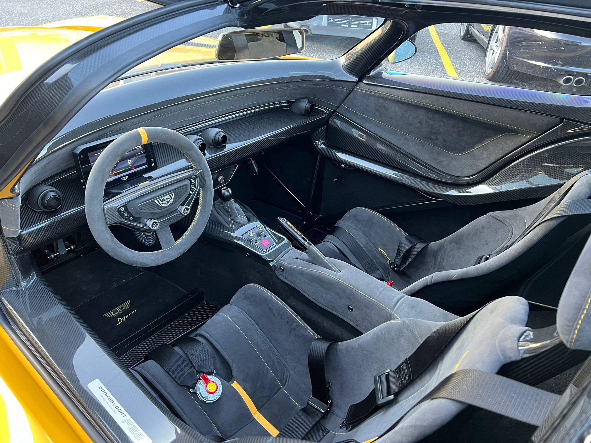 DONKERVOORT F22-image-8