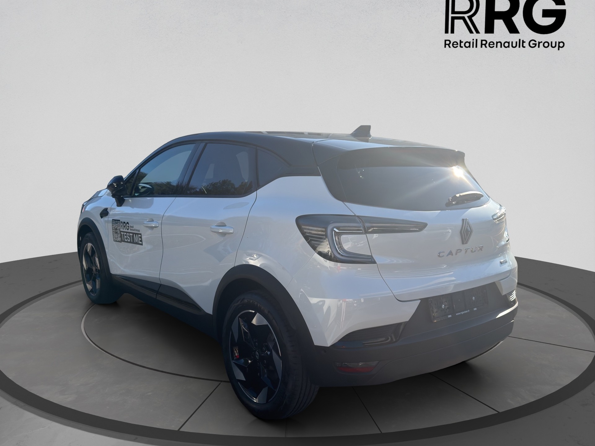 RENAULT Captur 1.8 E-Tech 160 Techno DHT-image-3