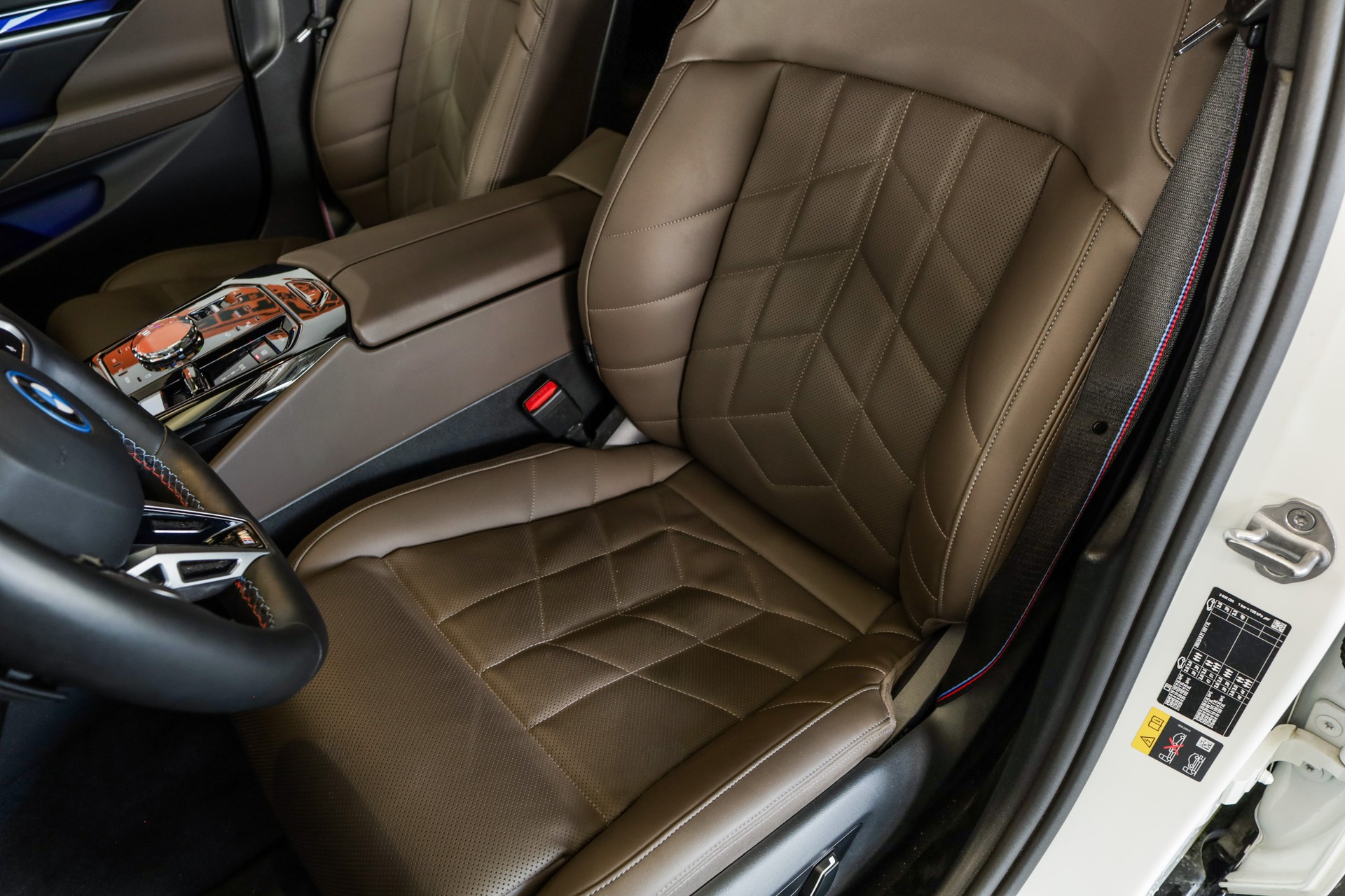 BMW i5 M60 Touring M Sport Pro-image-10
