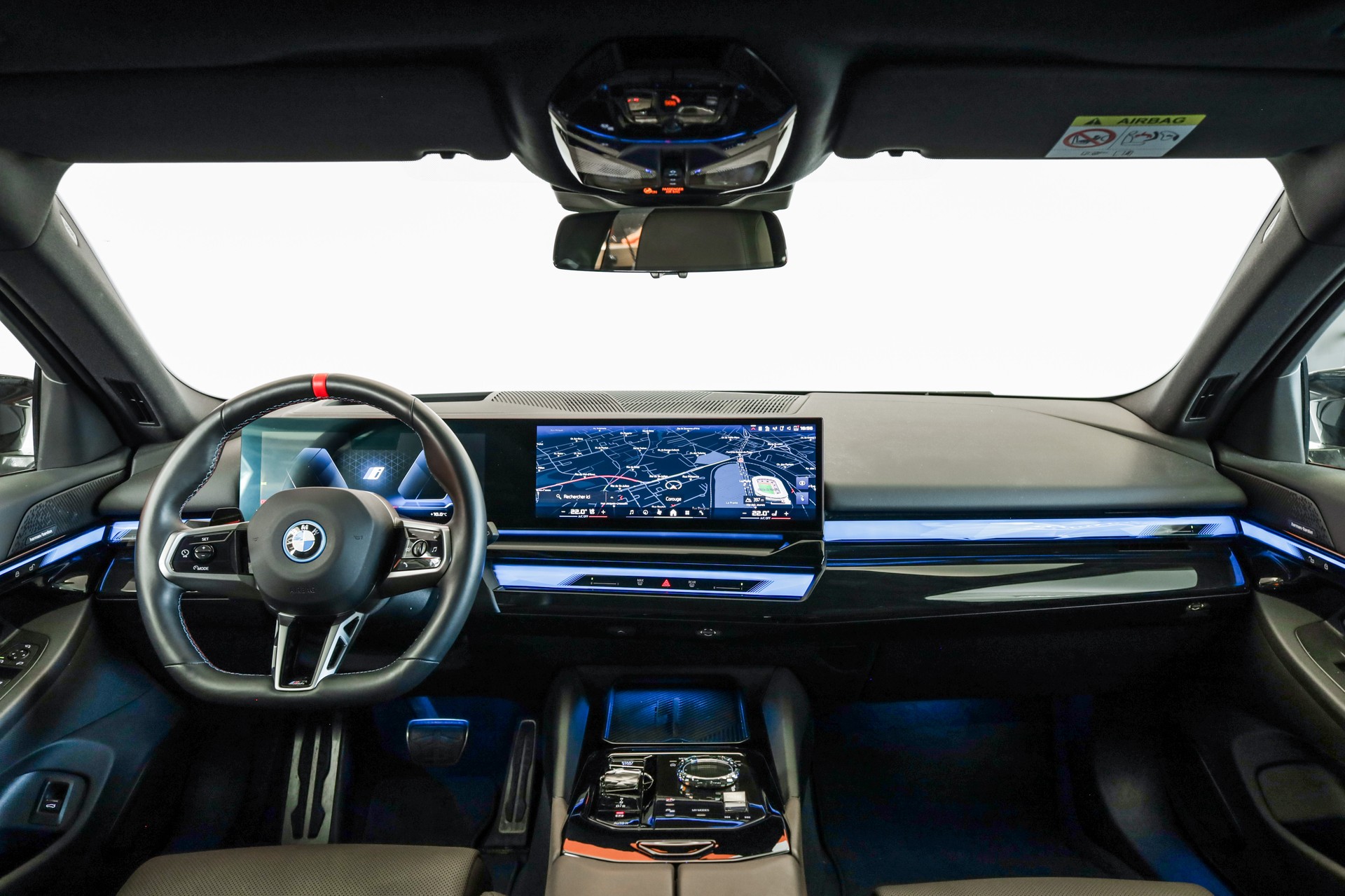 BMW i5 M60 Touring M Sport Pro-image-14