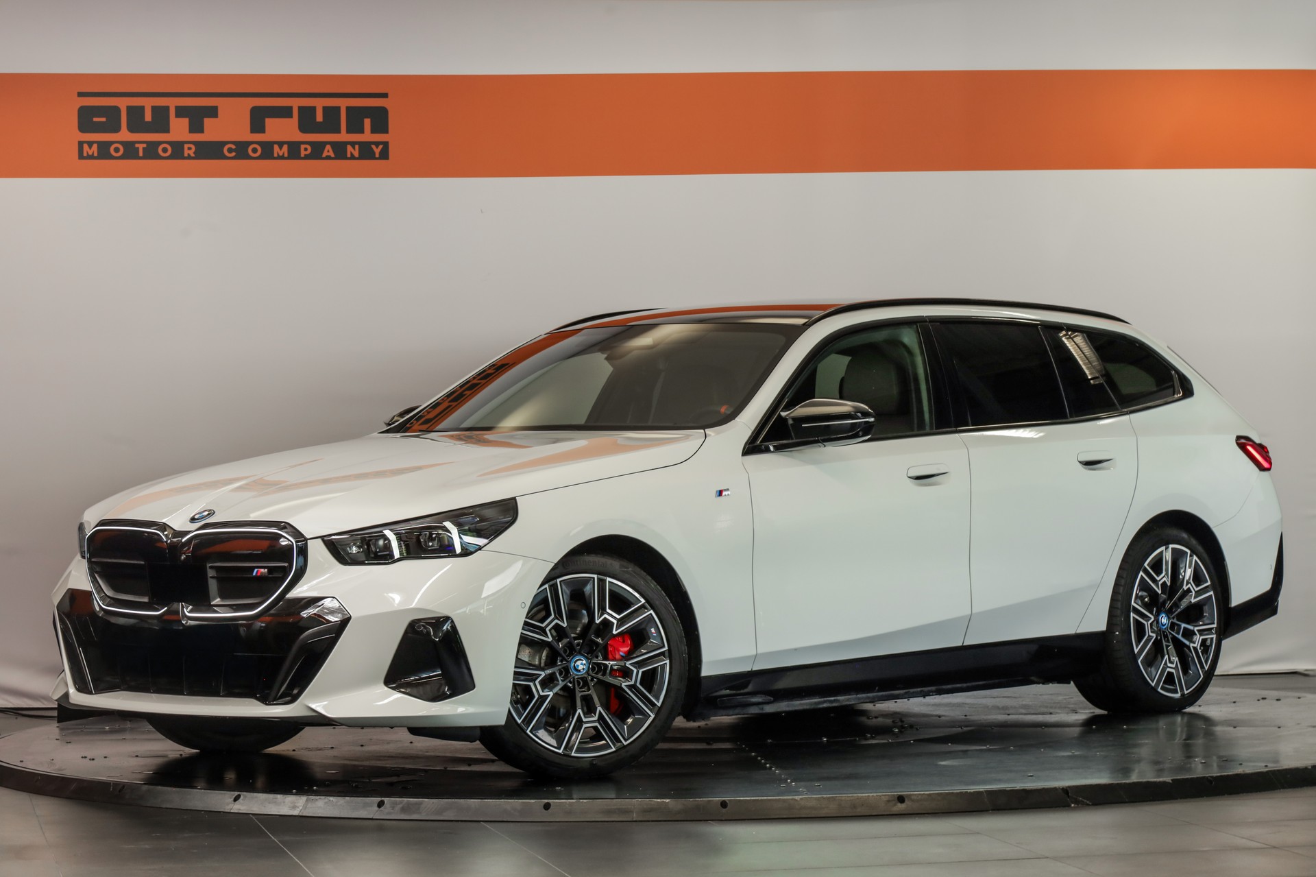 BMW i5 M60 Touring M Sport Pro-image-8