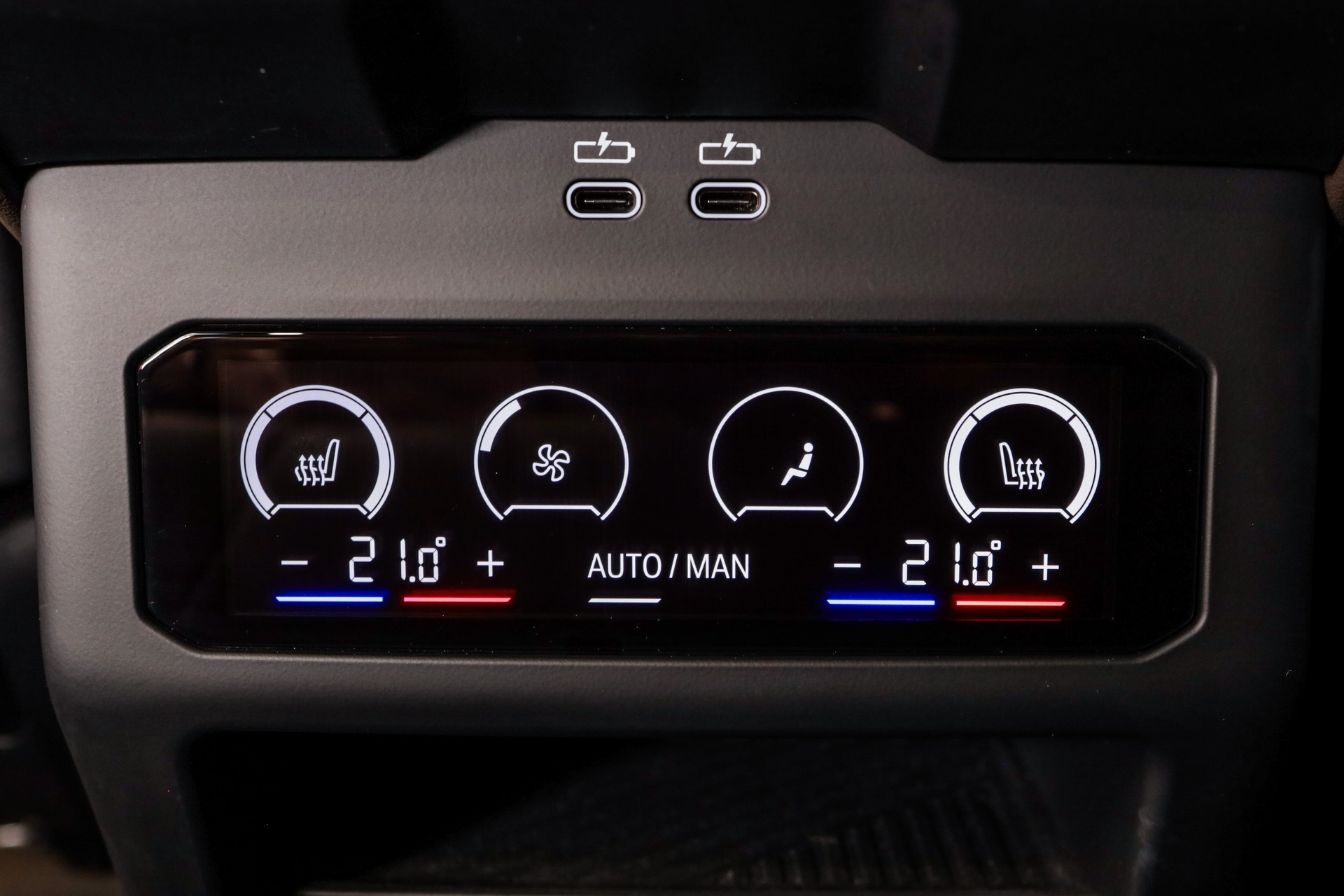 BMW i5 M60 Touring M Sport Pro-image-16