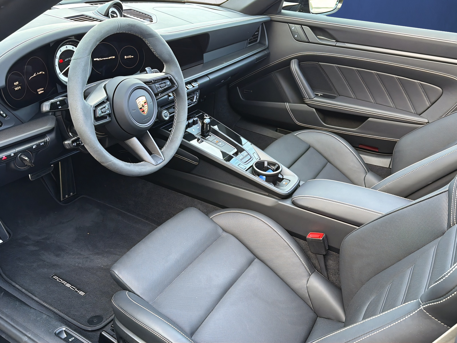 PORSCHE 911 Carrera GTS Cabriolet PDK-image-8