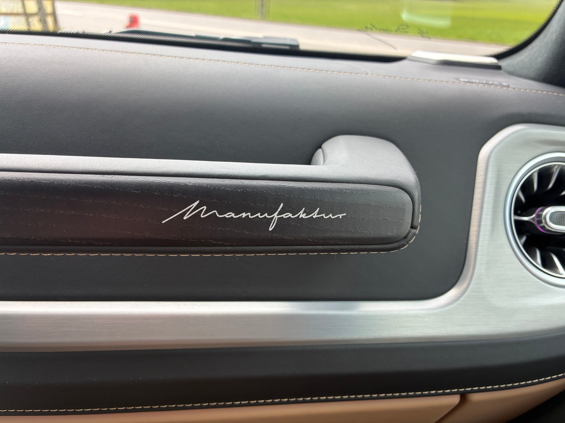 MERCEDES-BENZ G 450d 9G-Tronic-image-12
