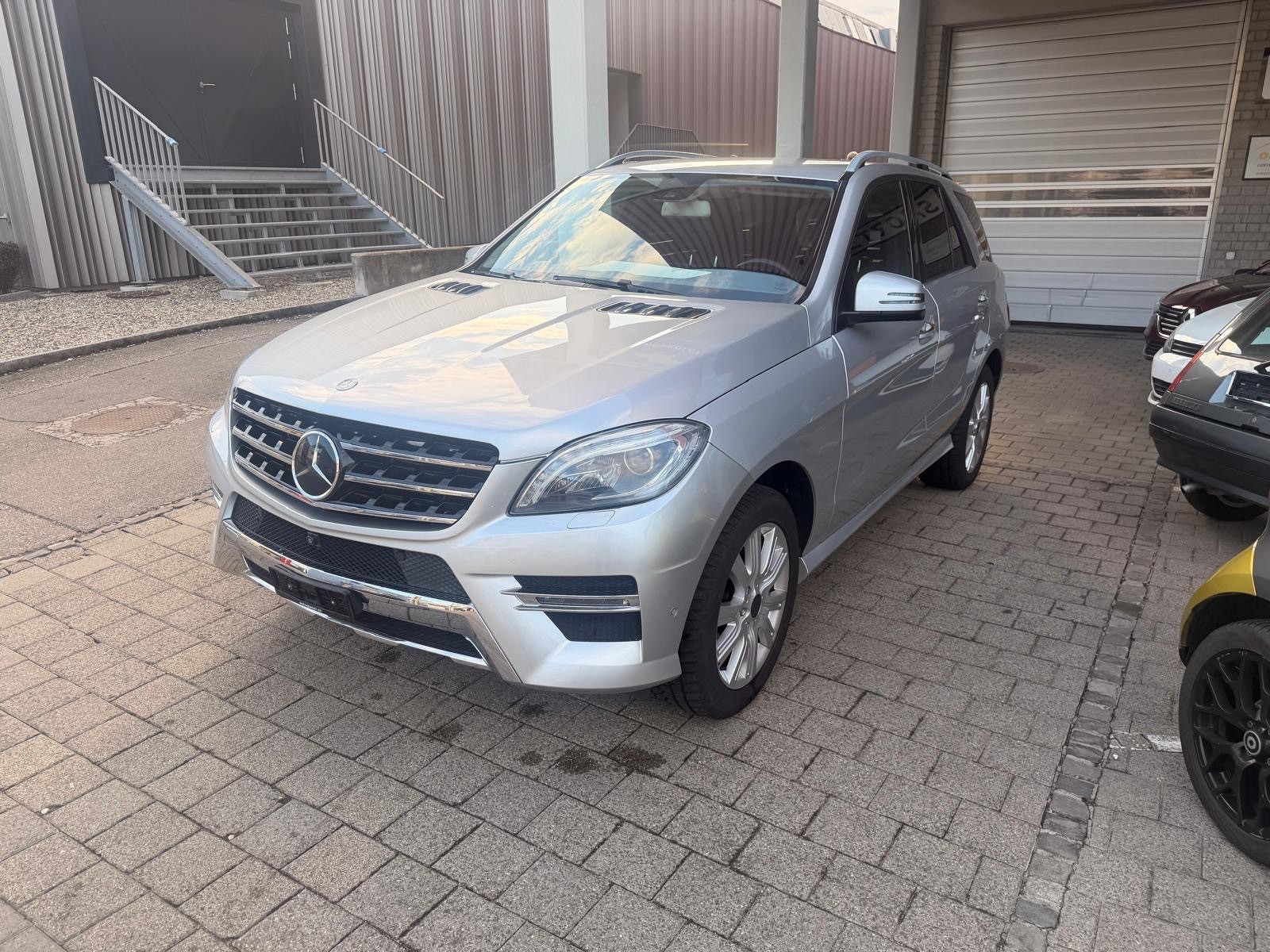 MERCEDES-BENZ ML 350 BlueTEC Executive 4Matic 7G-Tronic