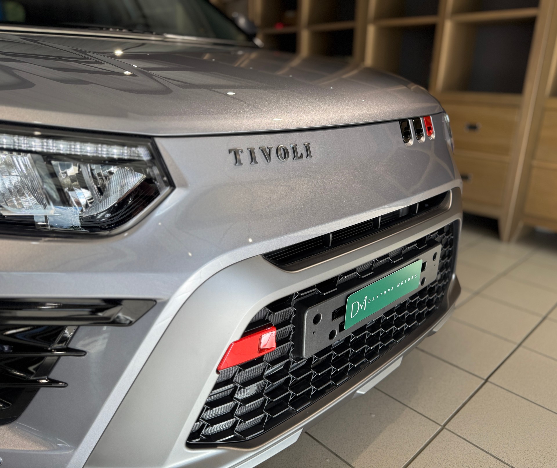 KGM-SsangYong Tivoli 1.5 T GDI Platinum 4WD Automat-showroom-element-2