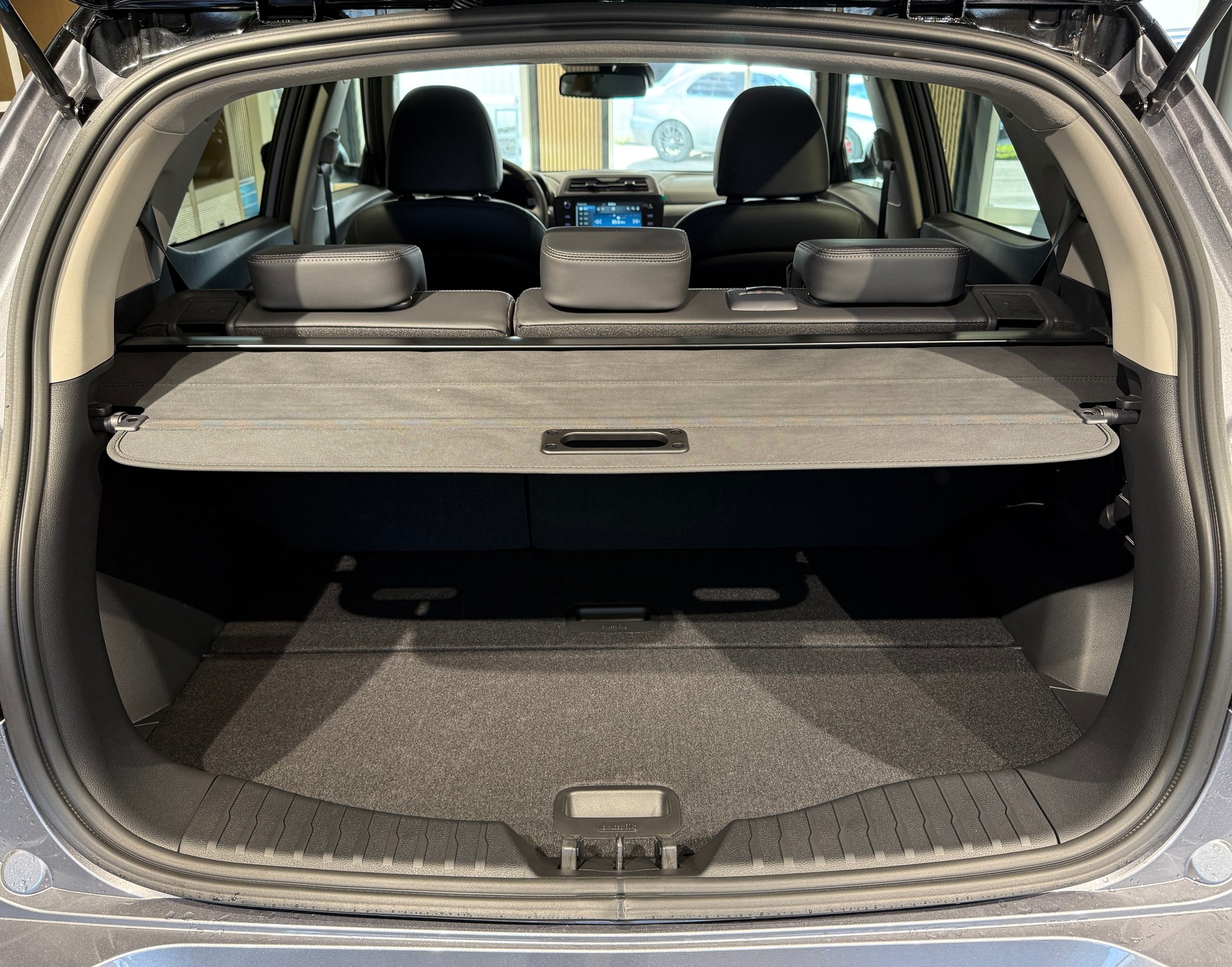 KGM-SsangYong Tivoli 1.5 T GDI Platinum 4WD Automat-image-21