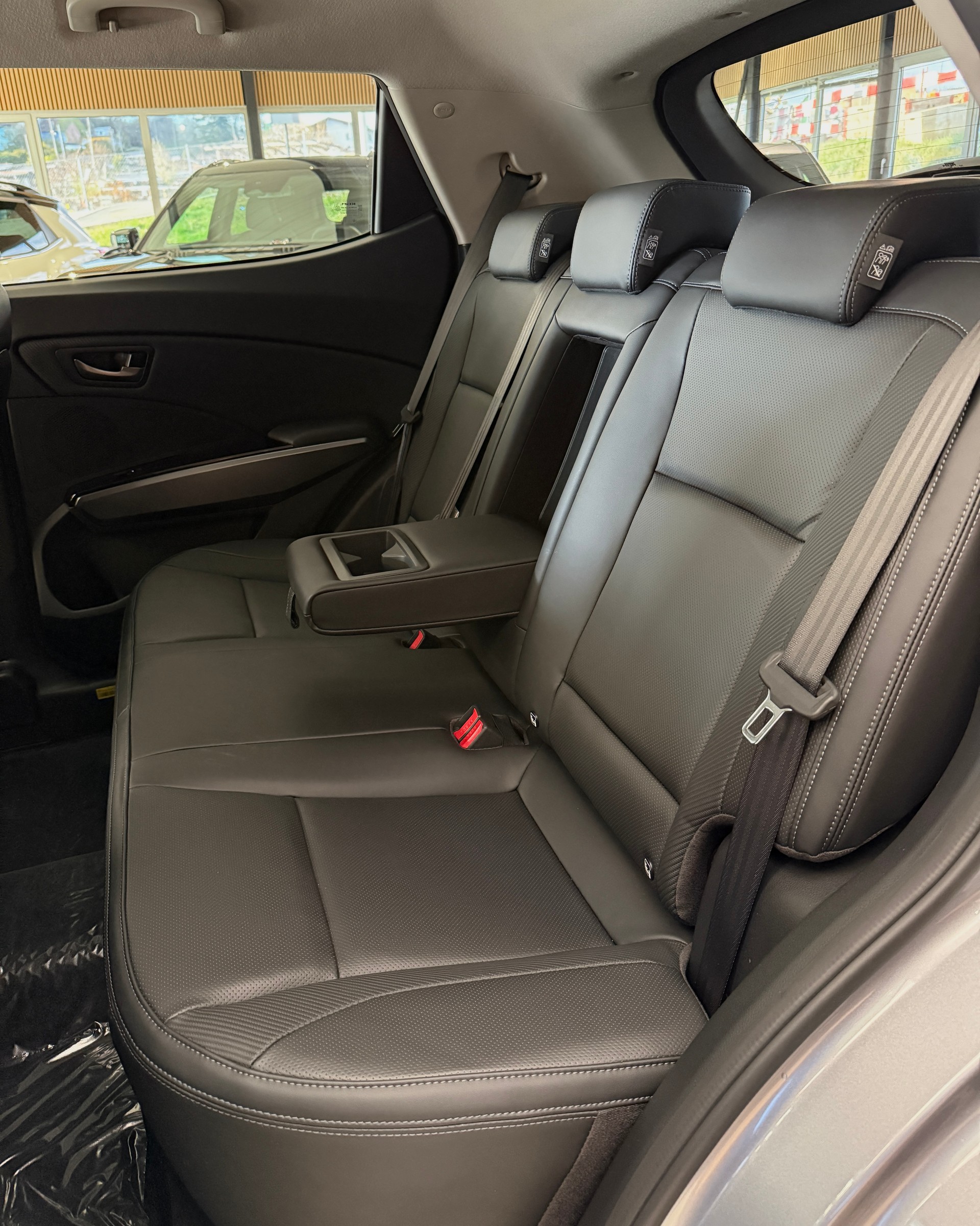 KGM-SsangYong Tivoli 1.5 T GDI Platinum 4WD Automat-image-19