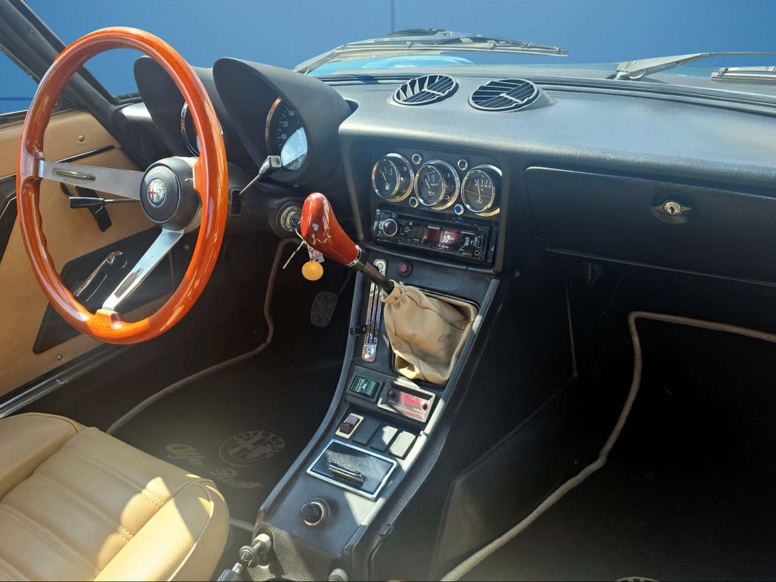 ALFA ROMEO Spider 2.0 (Veloce)-image-9