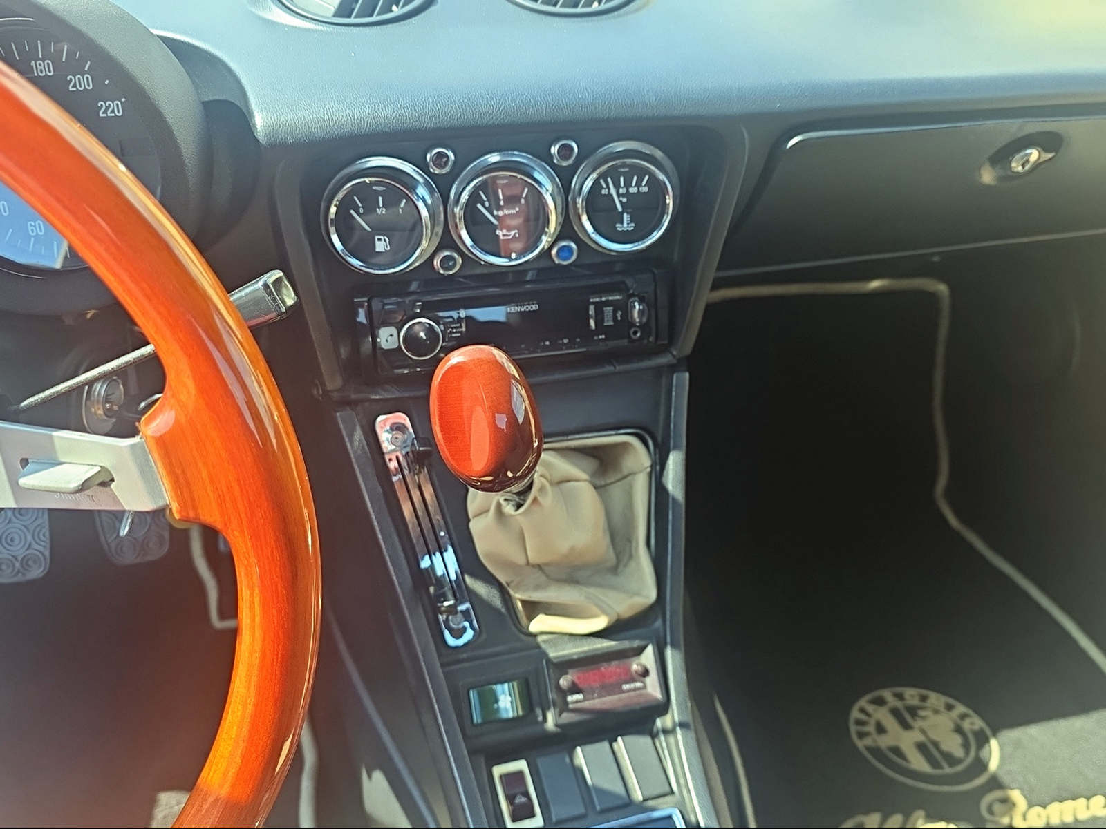 ALFA ROMEO Spider 2.0 (Veloce)-image-14