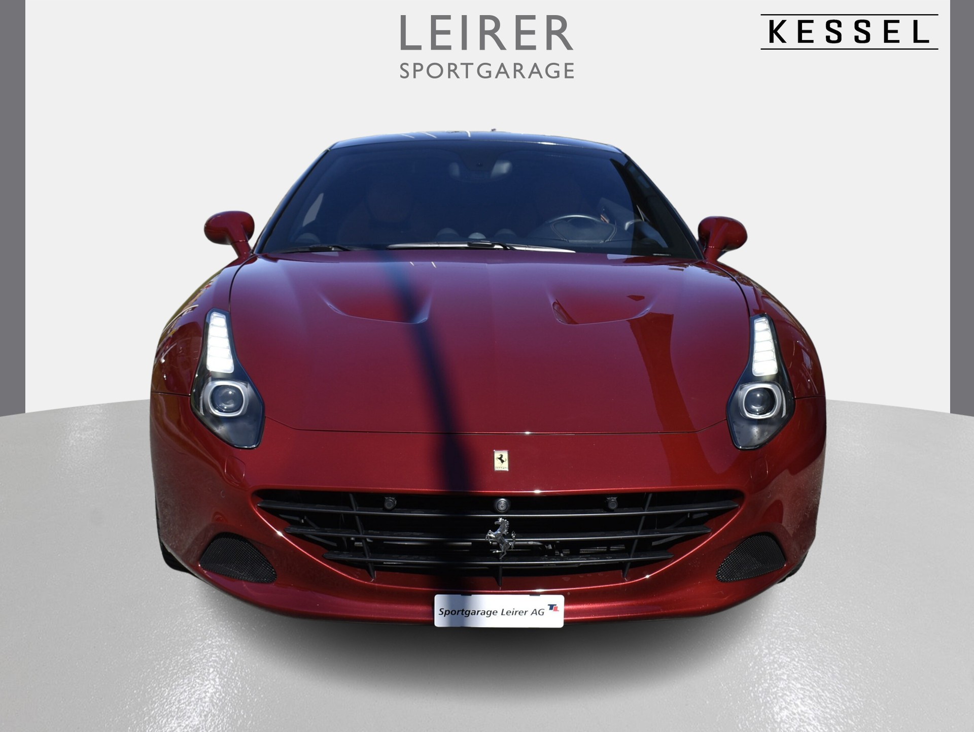 FERRARI California 3.9 V8 T-showroom-element-3