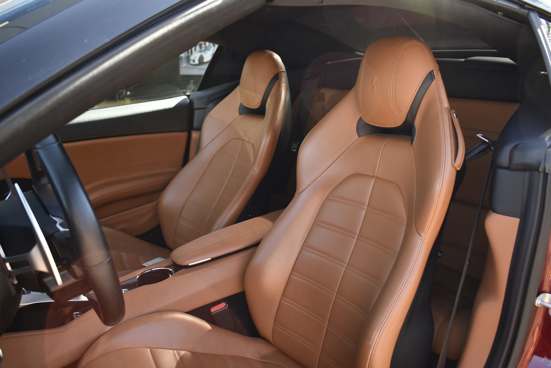FERRARI California 3.9 V8 T-image-21