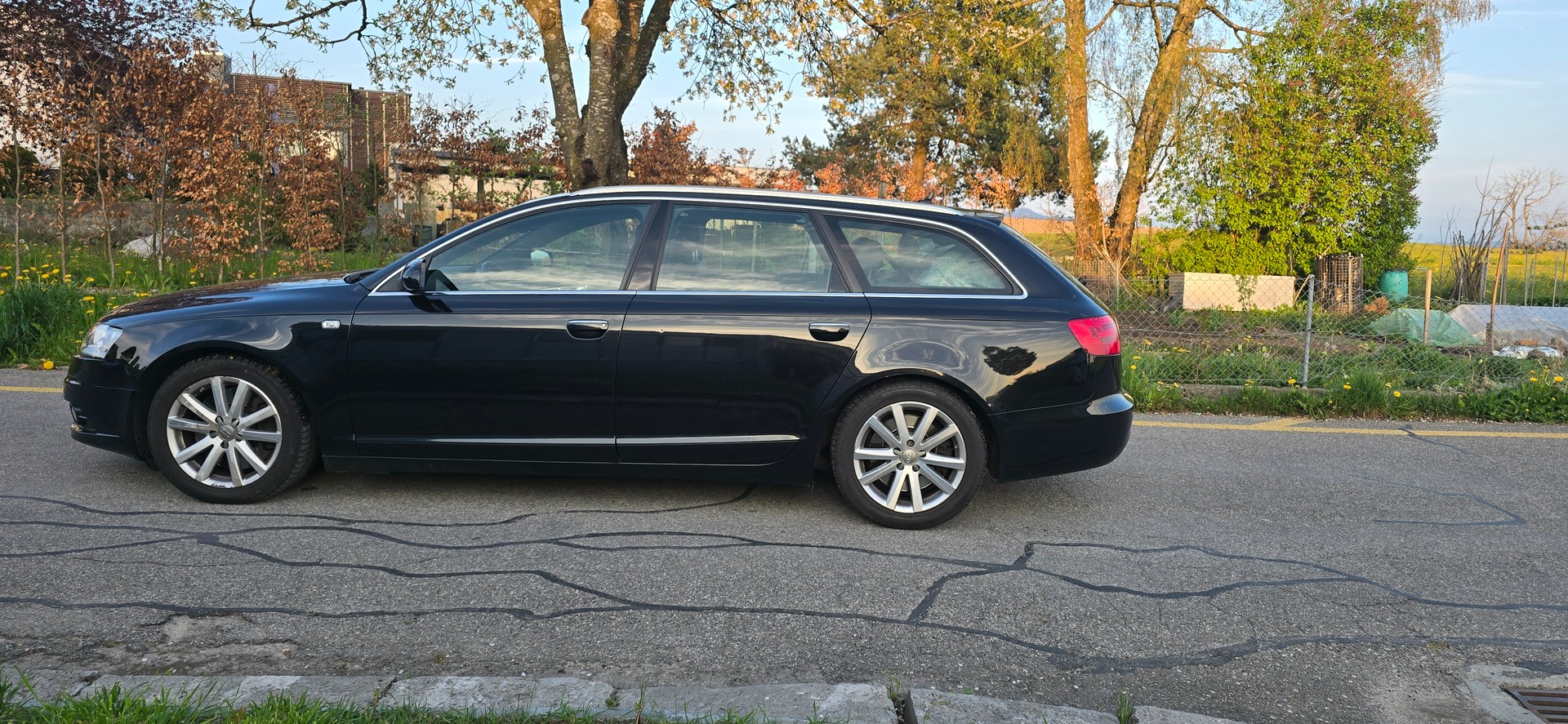 AUDI A6 Avant 3.0 V6 TDI quattro-image-3