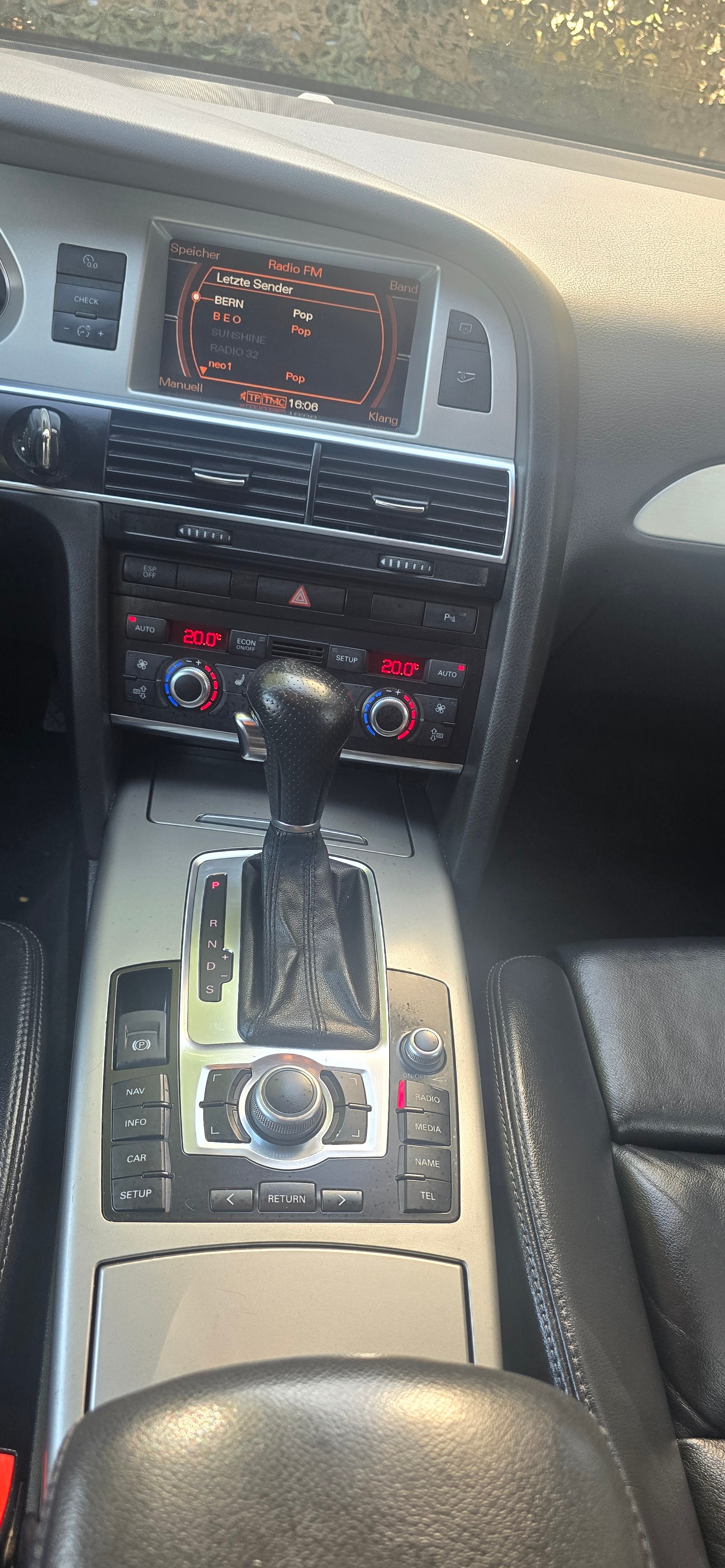 AUDI A6 Avant 3.0 V6 TDI quattro-image-14