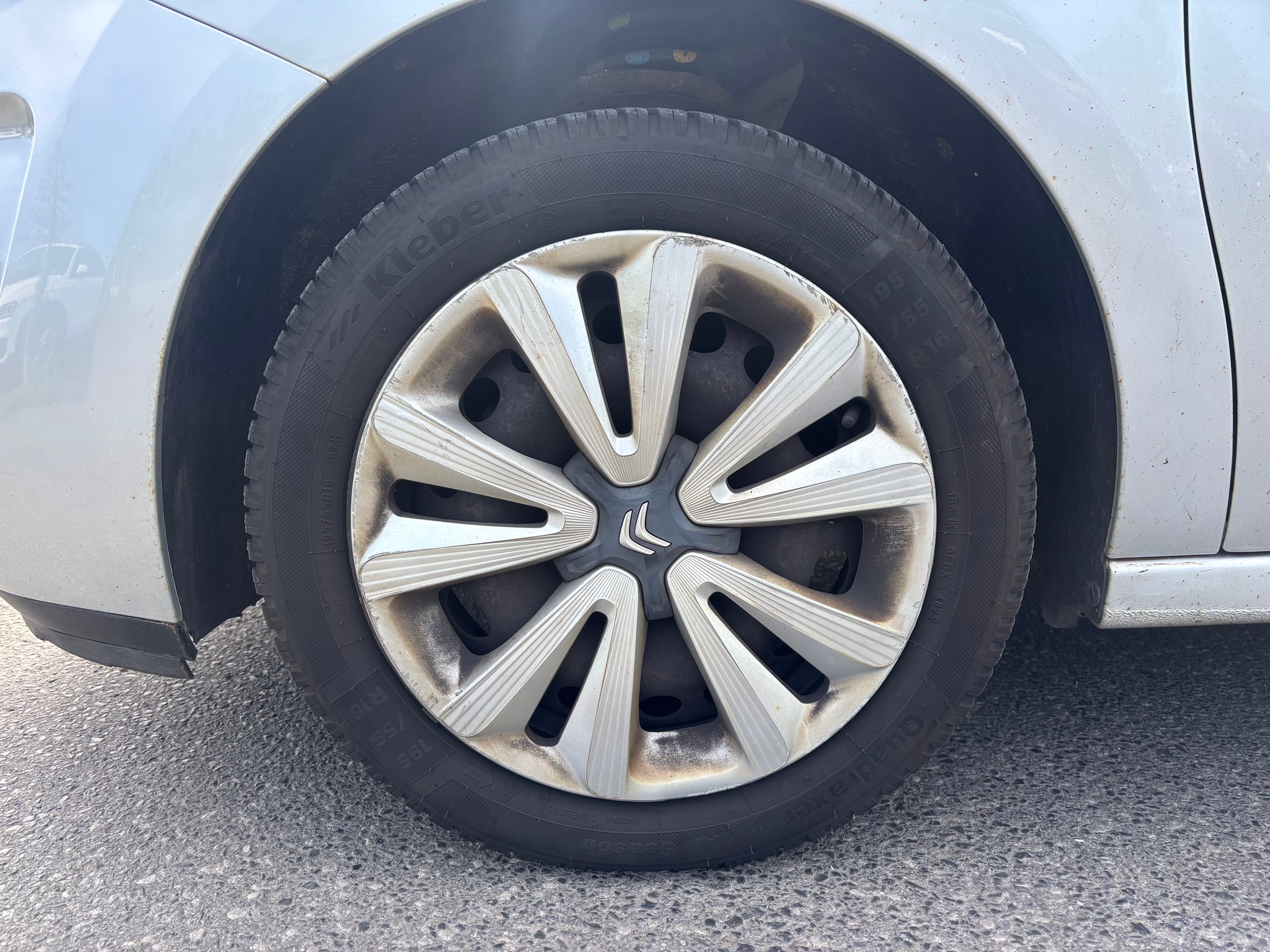 CITROEN C3 1.4i Tonic-image-17