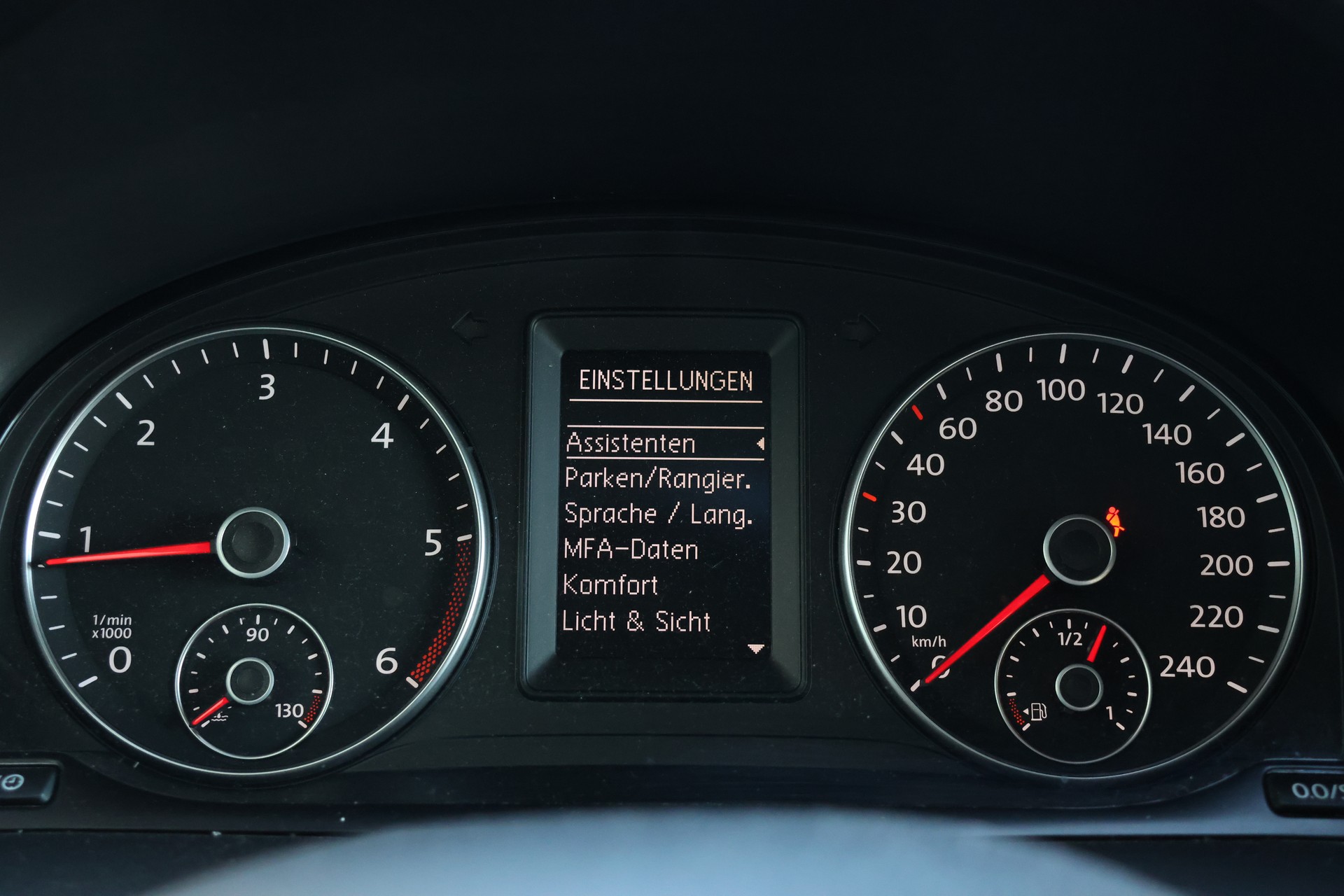 VW Caddy Maxi 2.0 TDI Highline 4Motion DSG-image-26