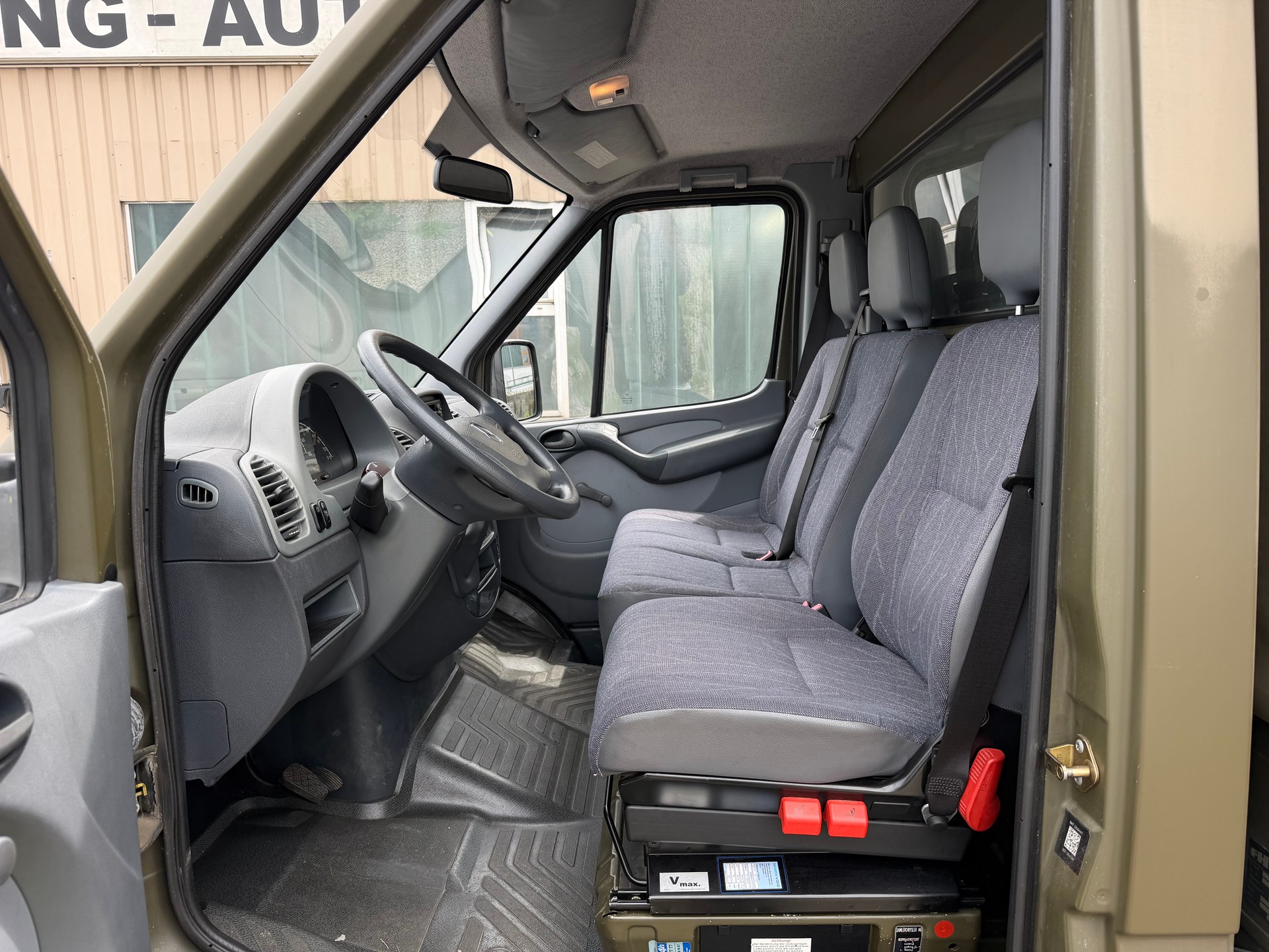 MERCEDES-BENZ Sprinter 413 CDI 4x4-image-13