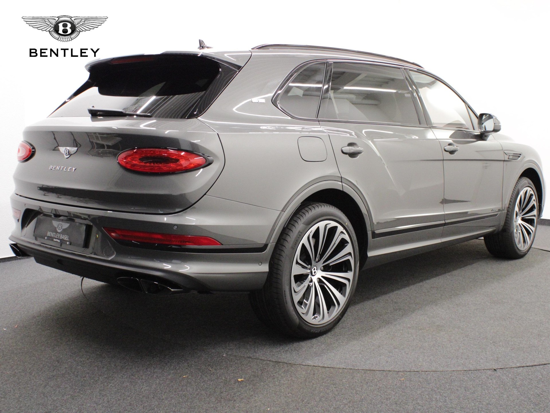 BENTLEY Bentayga 4.0 V8 Azure-image-4