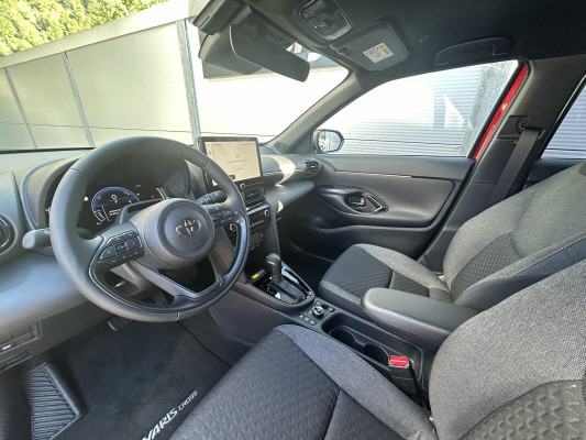 TOYOTA Yaris Cross 1.5 Trend AWD-image-7