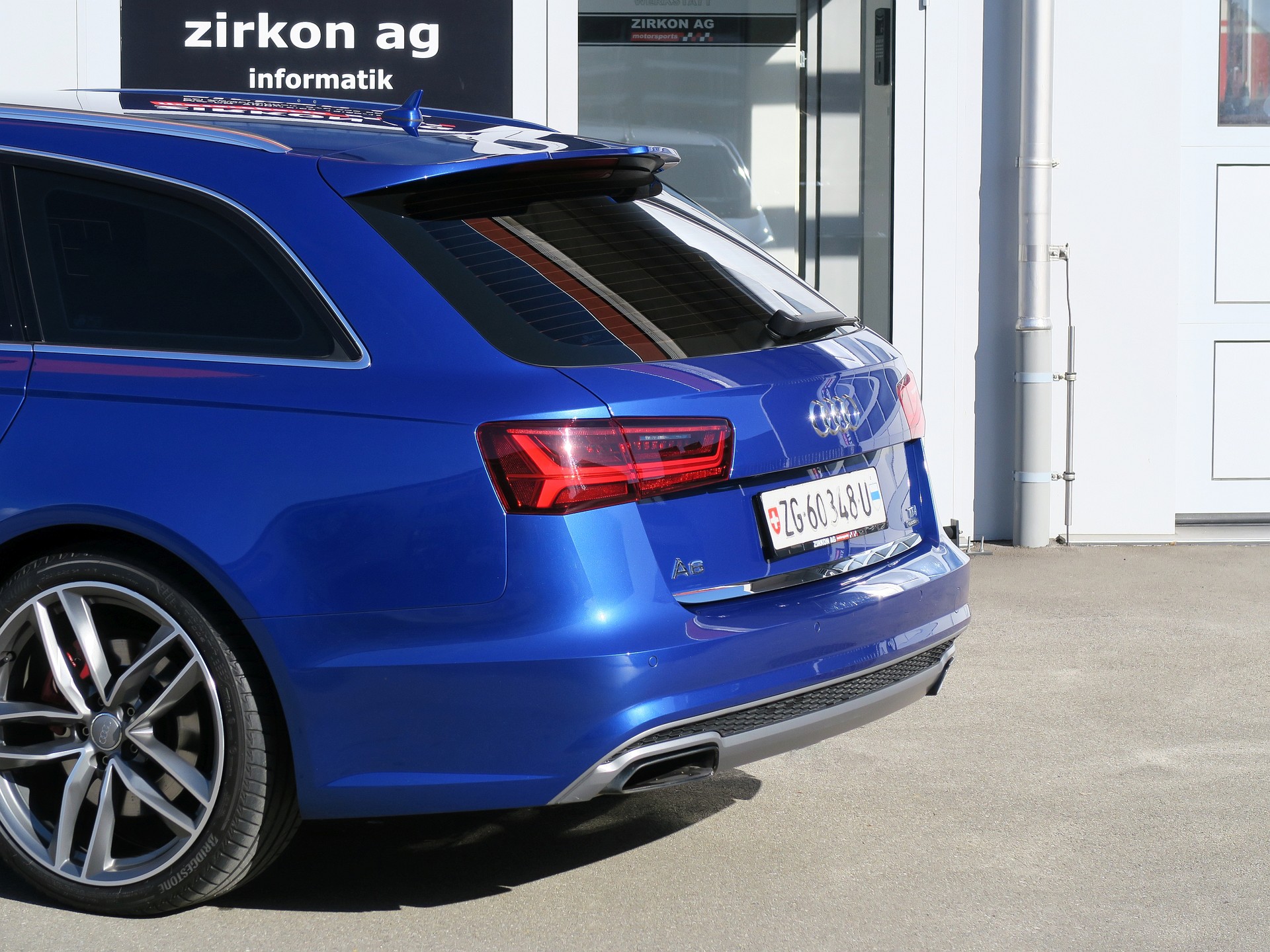 AUDI A6 Avant 3.0 BiTDI V6 quattro Competition Tiptronic-image-18