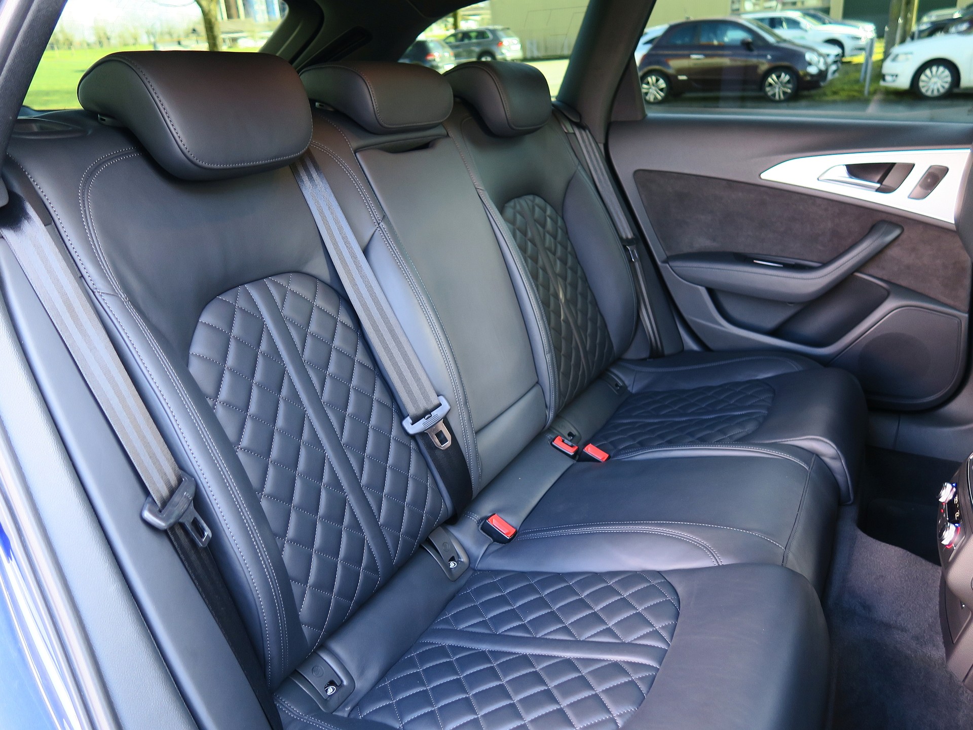 AUDI A6 Avant 3.0 BiTDI V6 quattro Competition Tiptronic-image-25
