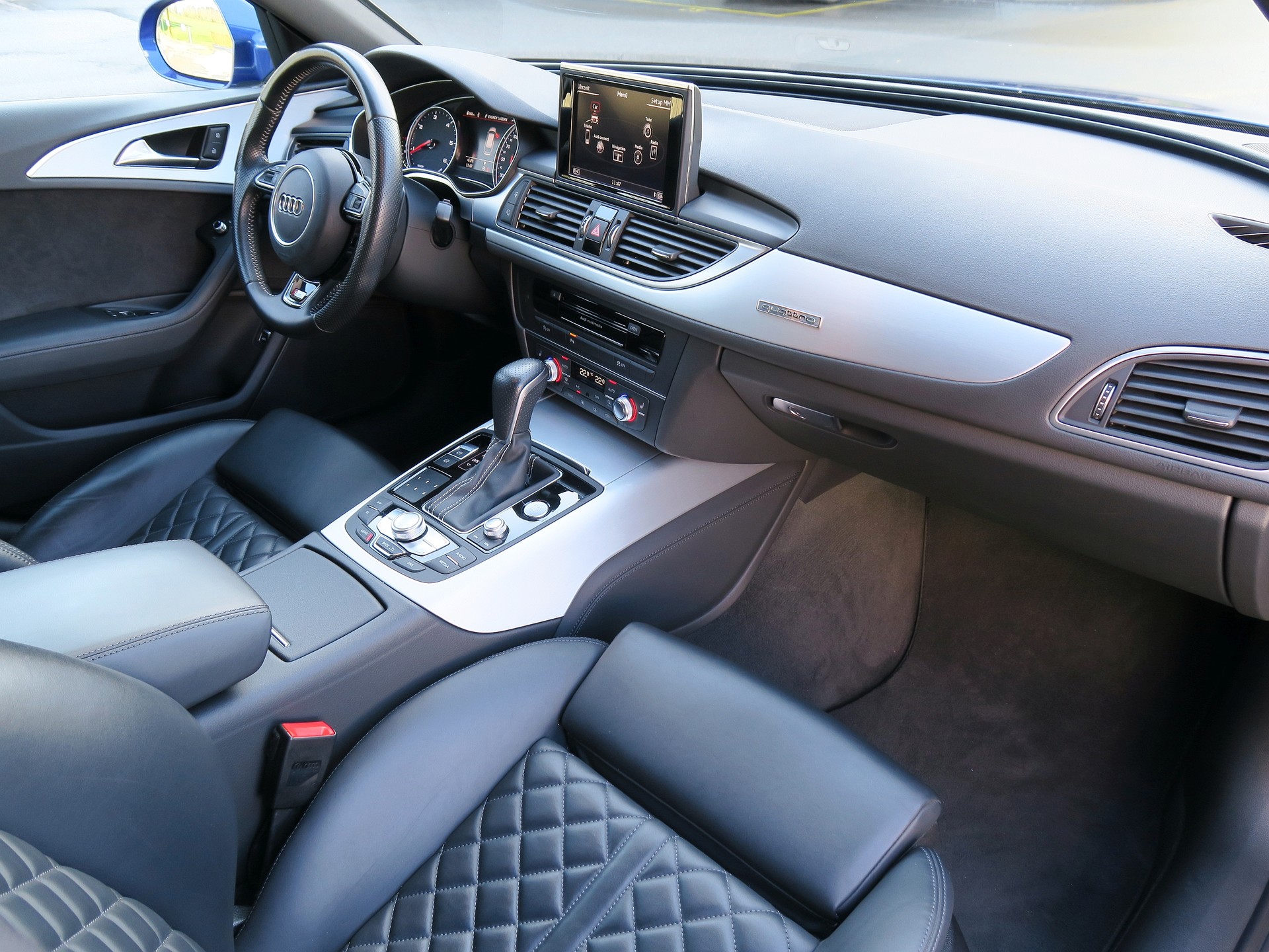AUDI A6 Avant 3.0 BiTDI V6 quattro Competition Tiptronic-image-21