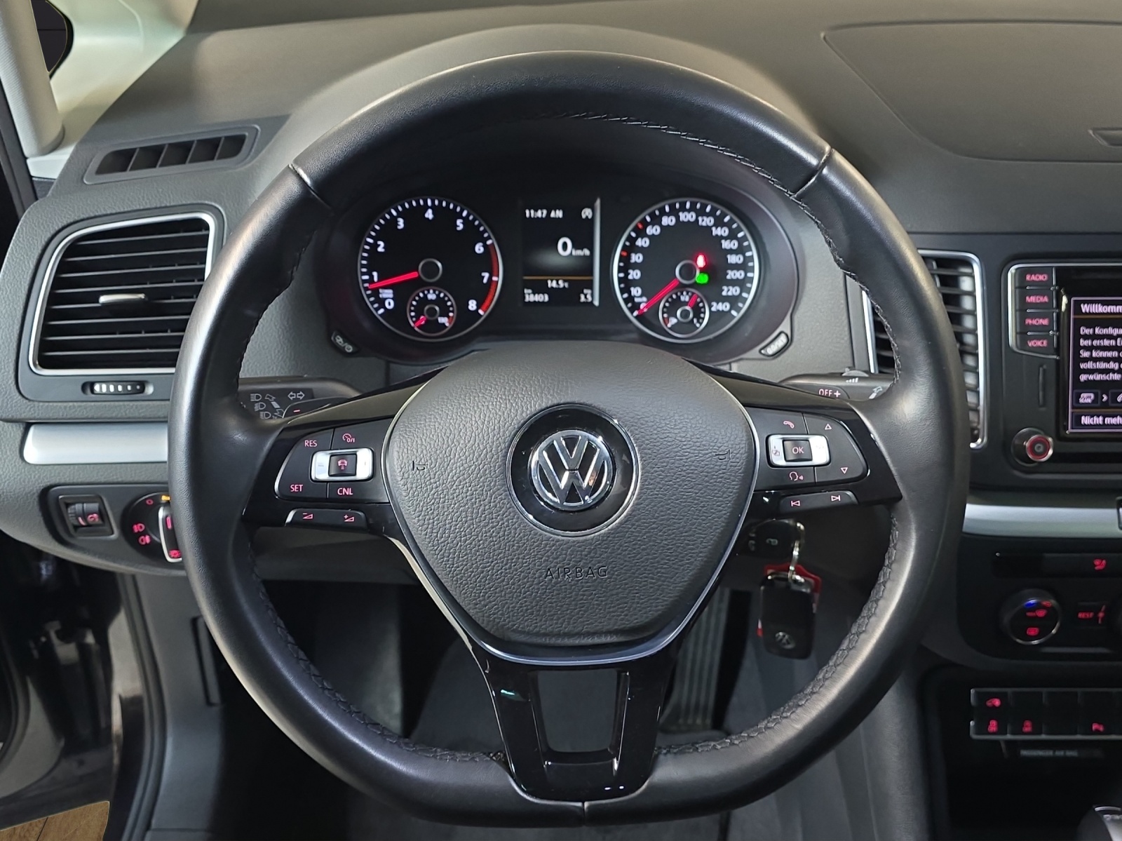 VW Sharan 1.4 TSI BlMT Comfortline DSG *Panoramadach* CH Fahrzeug-image-11