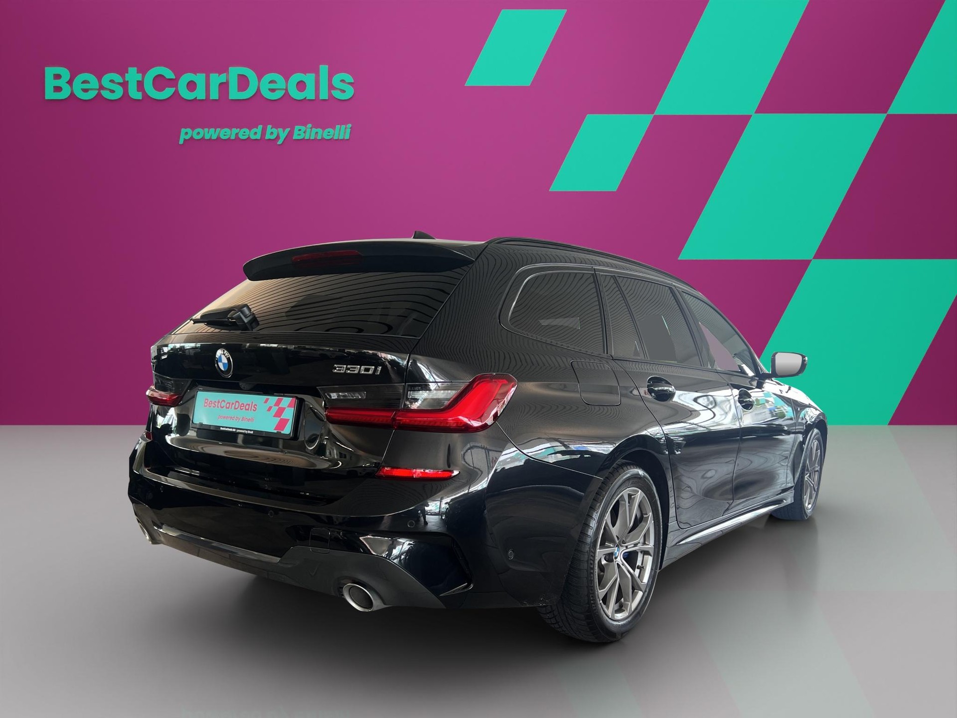 BMW 330i xDrive Touring MSport-showroom-element-2